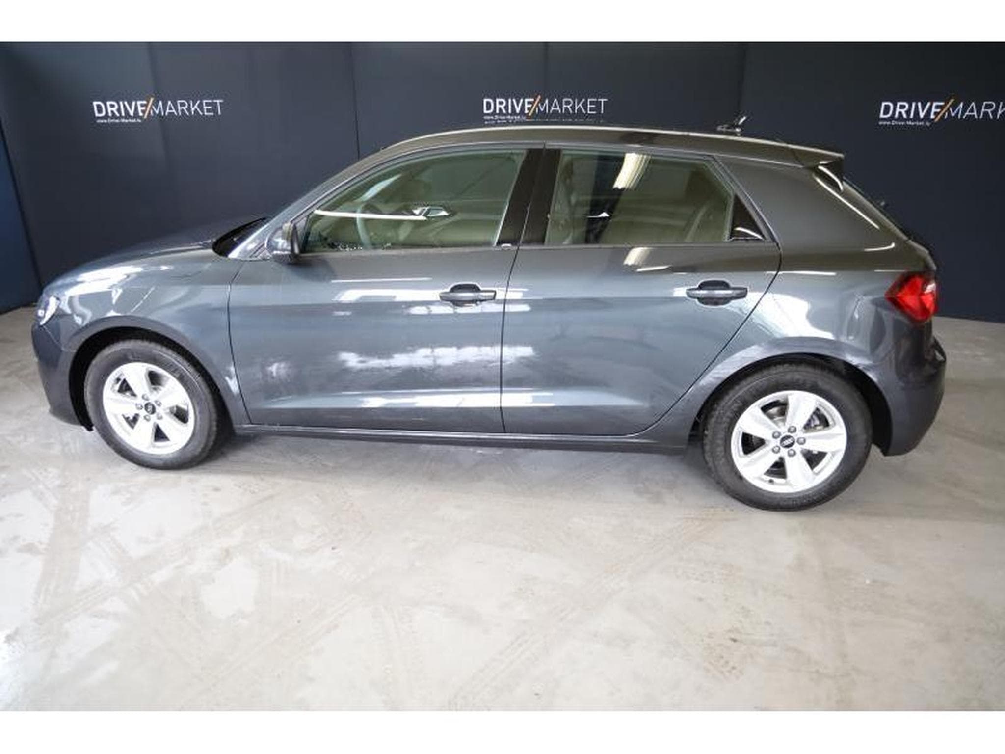 Audi A1 Sportback S Line (2024) - Photo 14