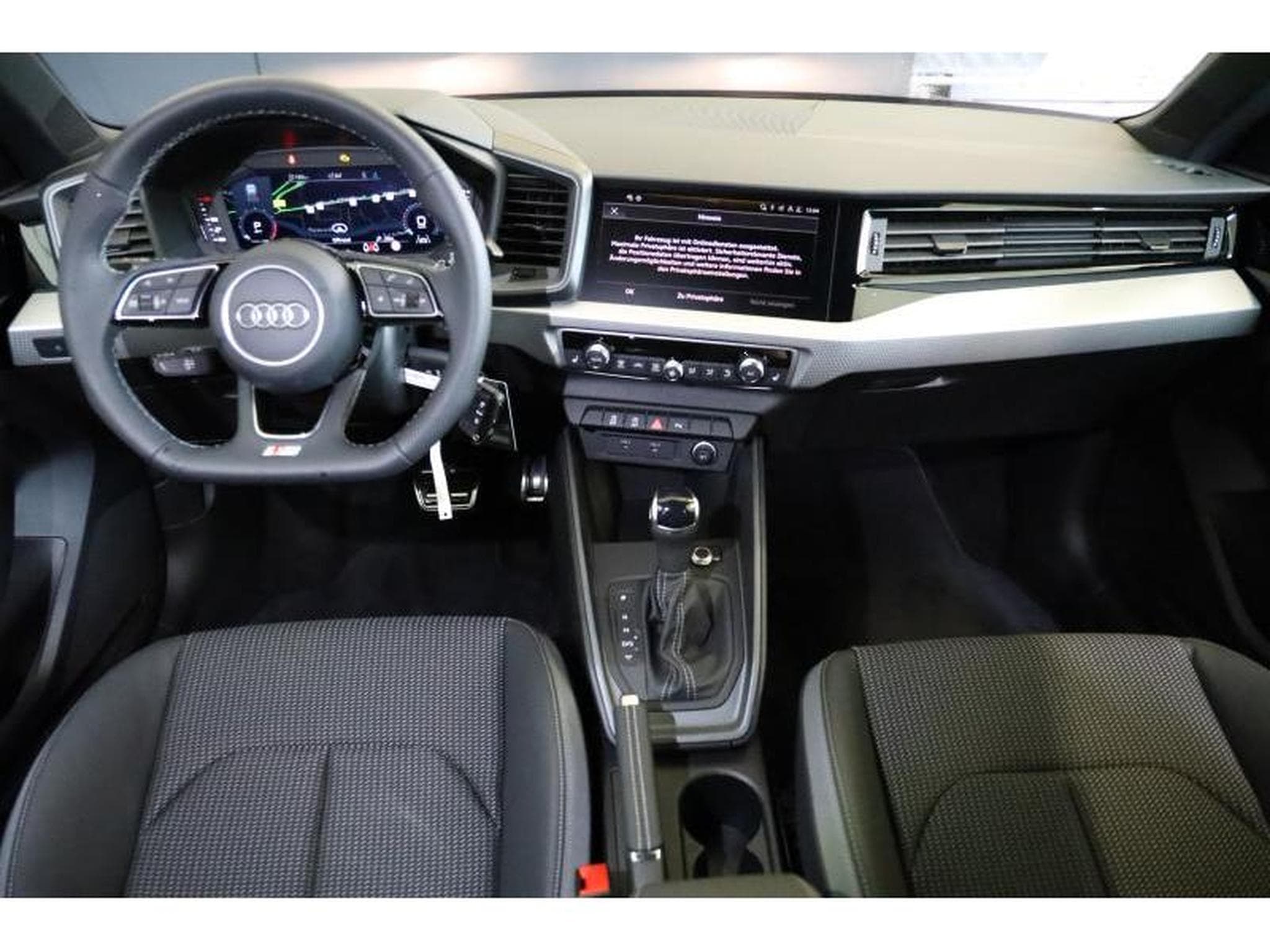 Audi A1 Sportback S Line (2024) - Photo 2