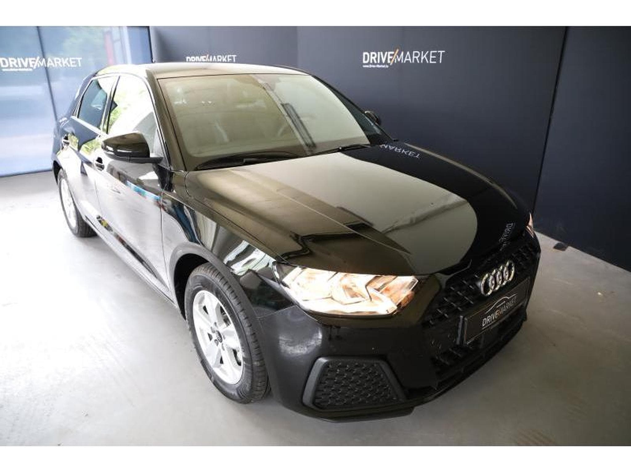 Audi A1 Sportback S Line (2024) - Photo 1