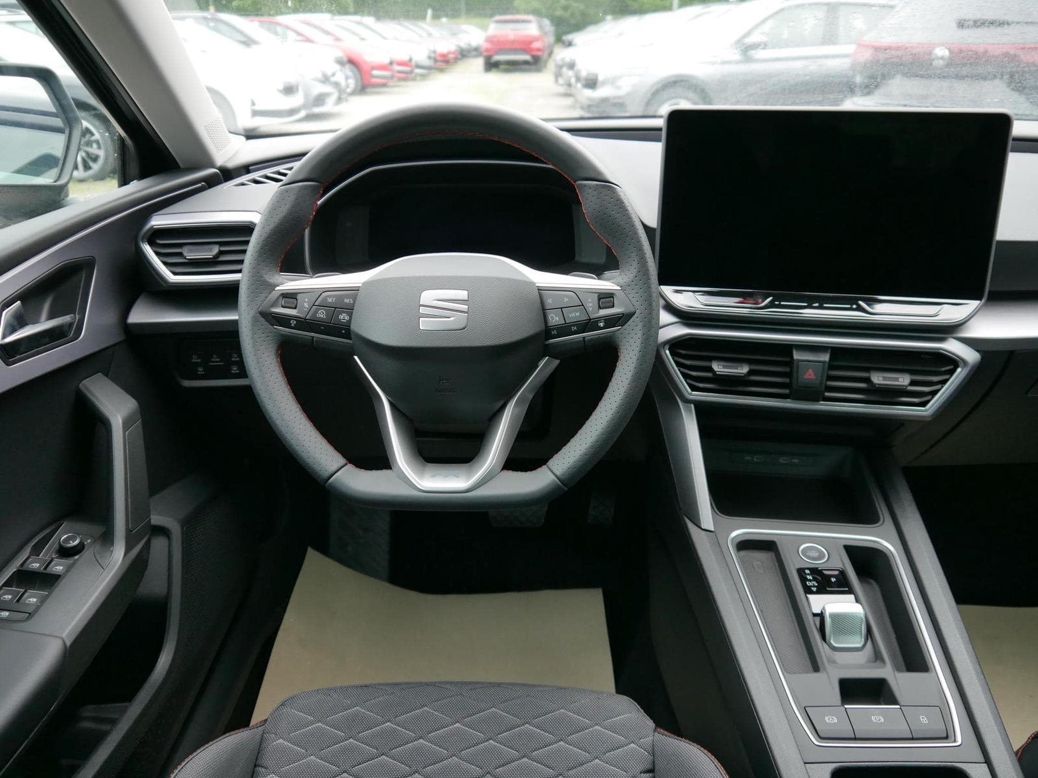 Seat Leon FR 2.0 TDI DSG (2025) - Photo 11