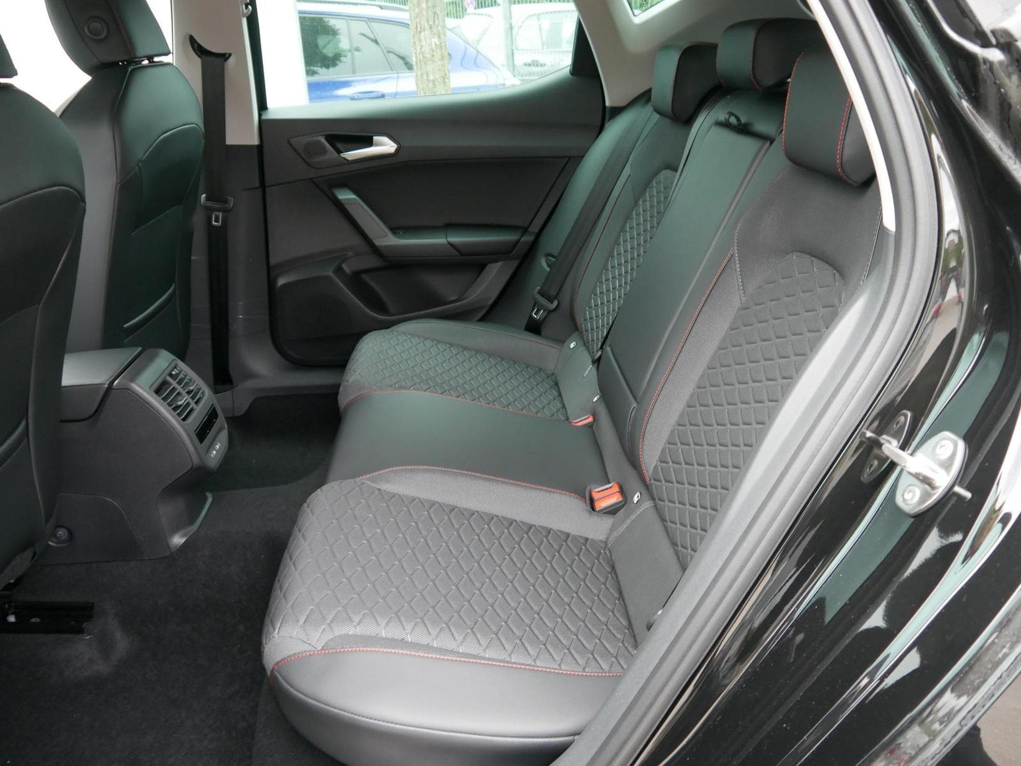 Seat Leon FR 2.0 TDI DSG (2025) - Photo 7