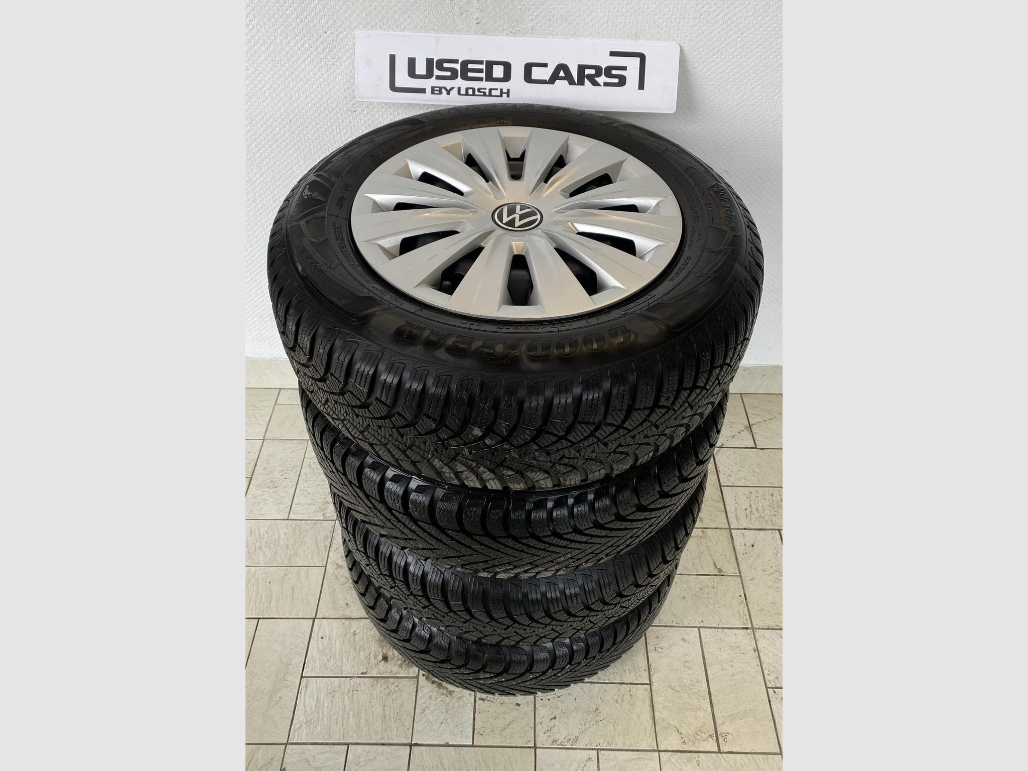 Jantes acier + Pneus – 15" - Photo 1