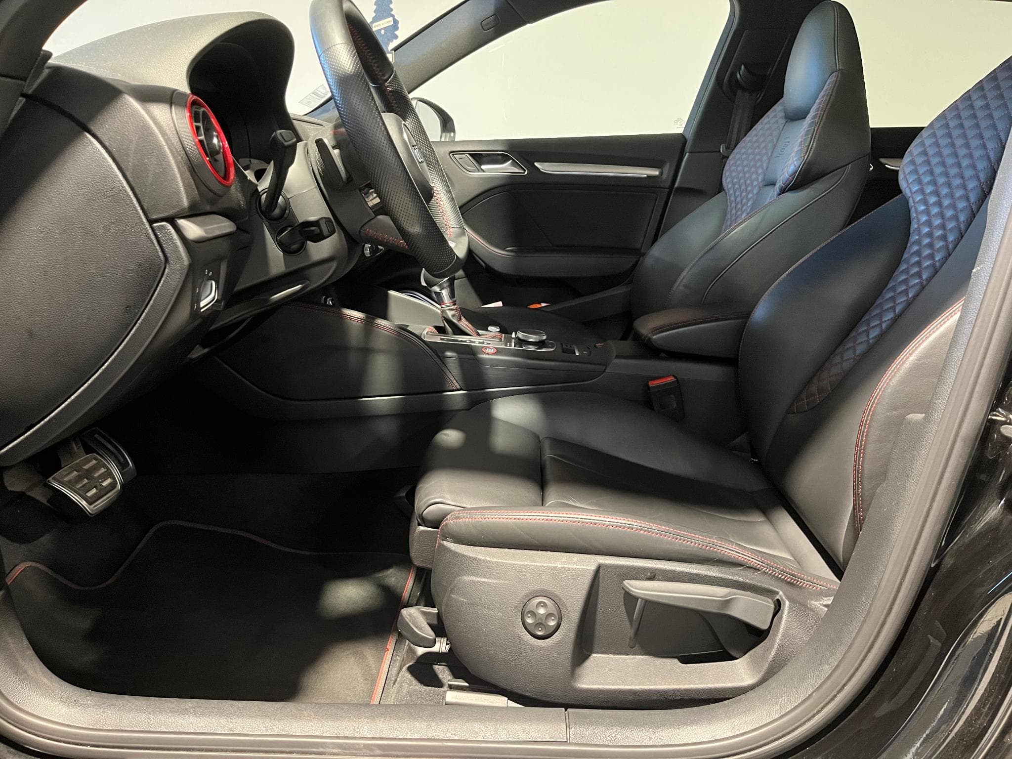 Audi S3 SPORTBACK 2.0 TFSI 310 CV QUATTRO (2018) - Photo 9