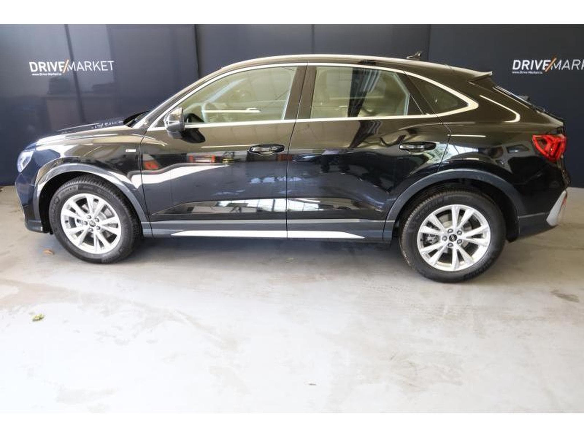 Audi Q3 Sportback S line (2024) - Photo 7