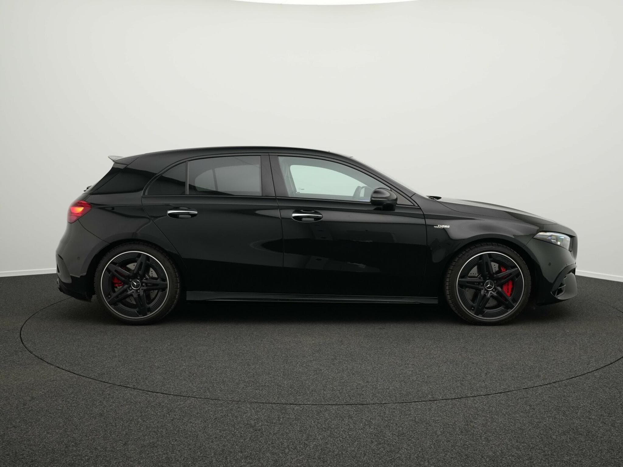 Mercedes Classe A S 4MATIC (2024) - Photo 5