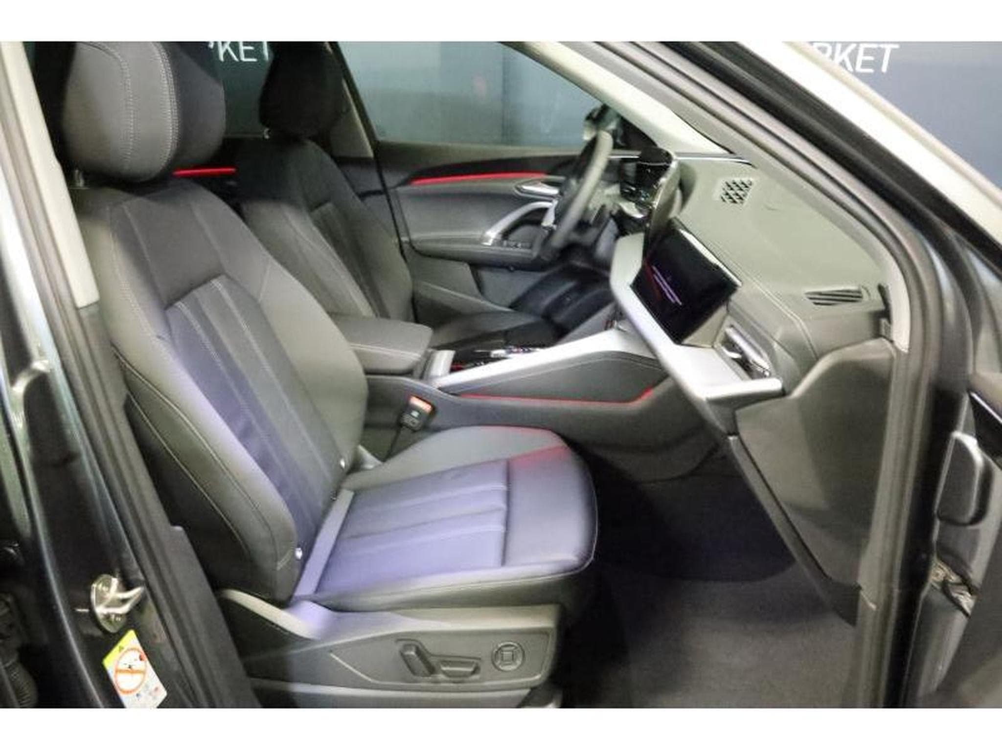 Audi Q5 S line Quattro (2025) - Photo 11