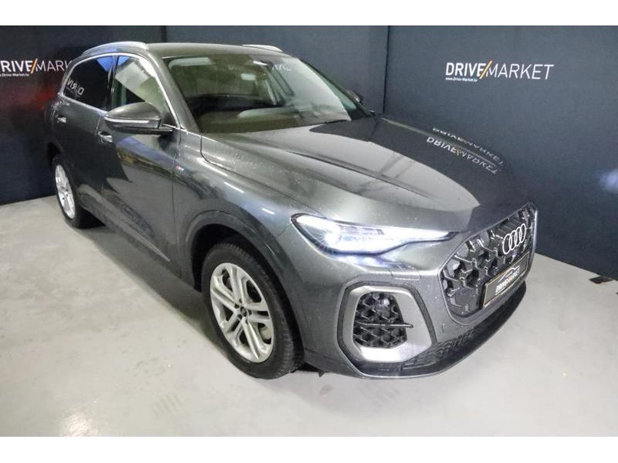 Audi Q5 S line Quattro (2025) - Photo 18