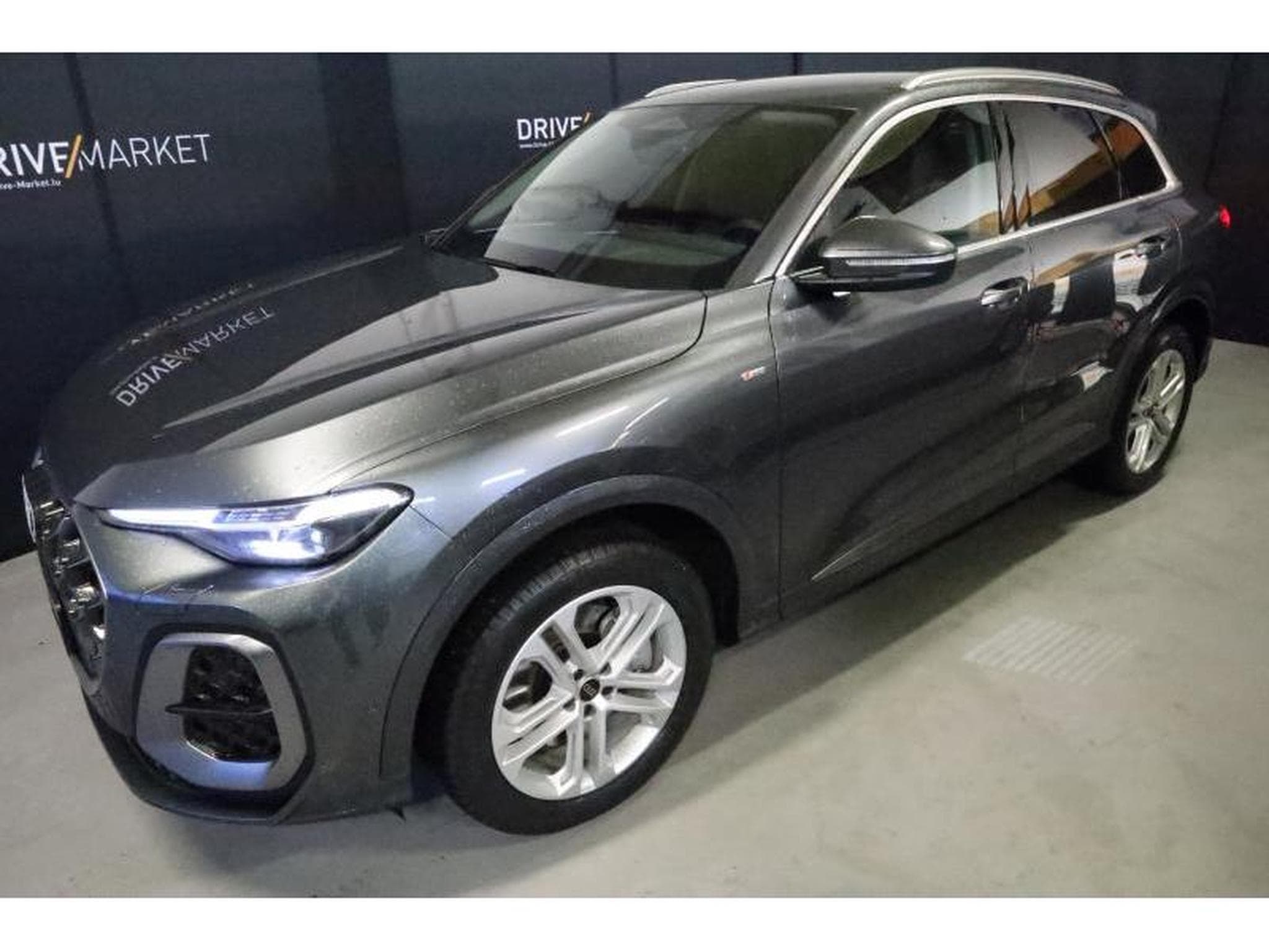 Audi Q5 S line Quattro (2025) - Photo 21