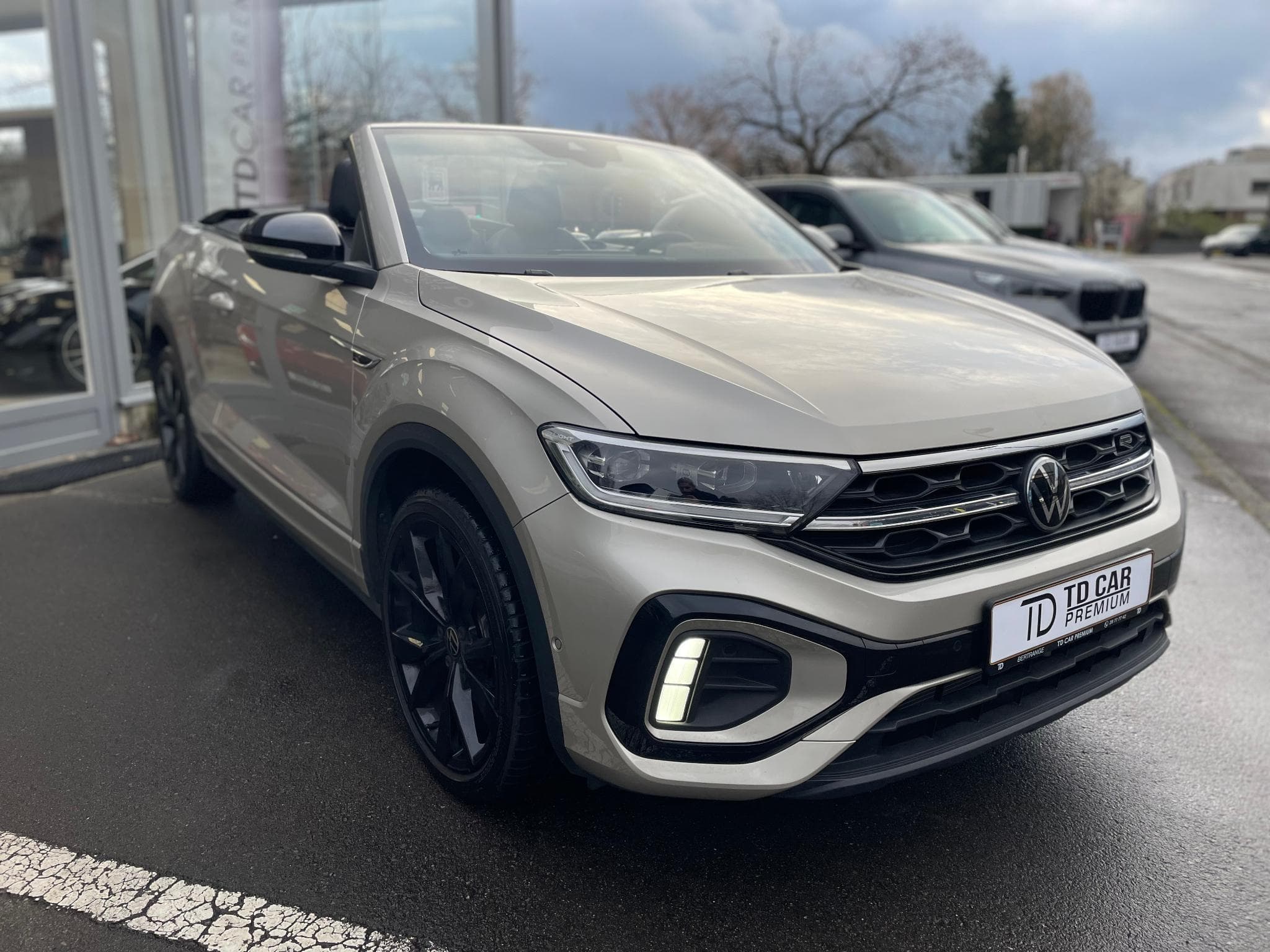 VW T-Roc Cabriolet 1.5 TSI DSG R-Line (2022) - Photo 3