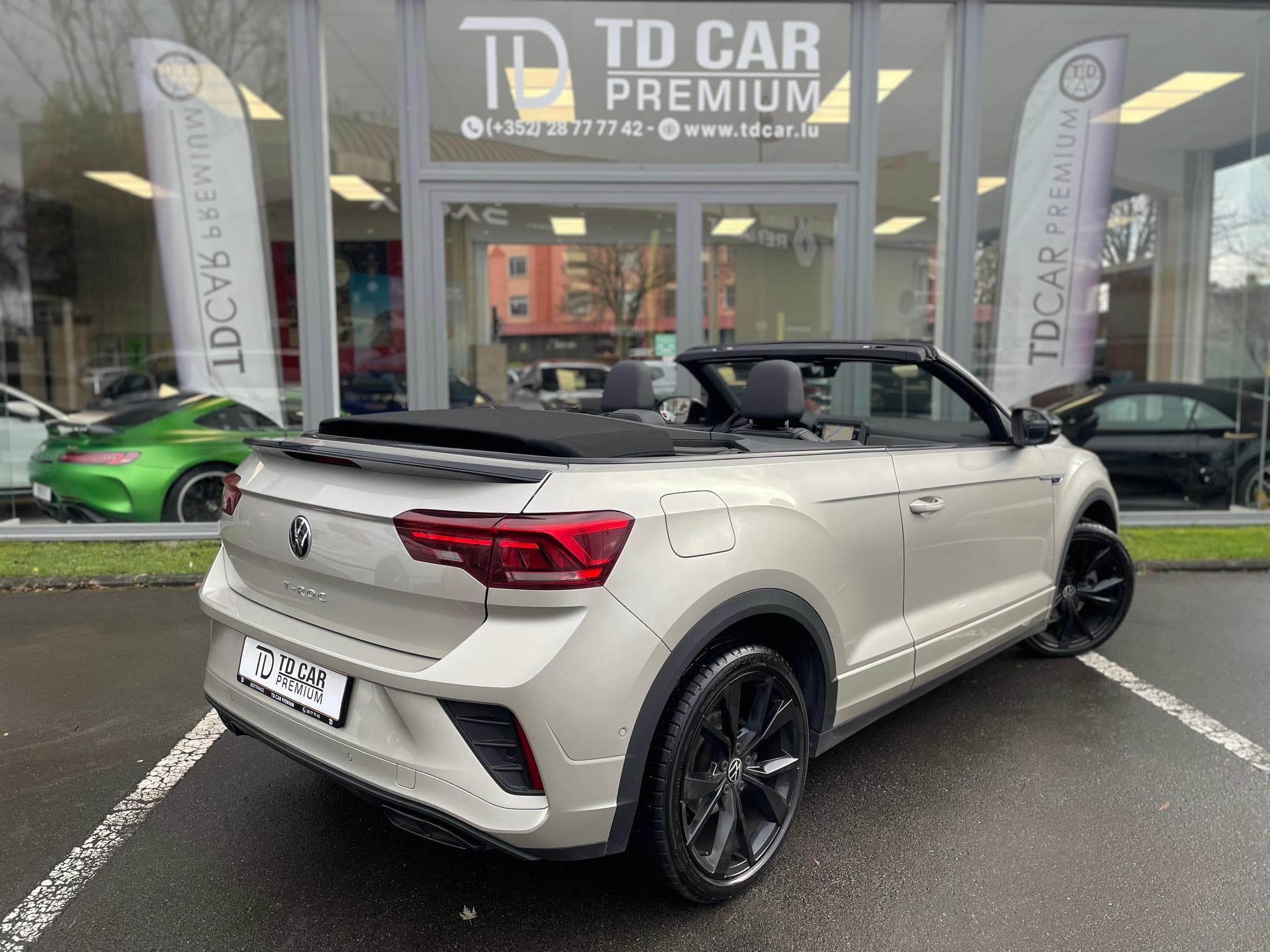 VW T-Roc Cabriolet 1.5 TSI DSG R-Line (2022) - Photo 17