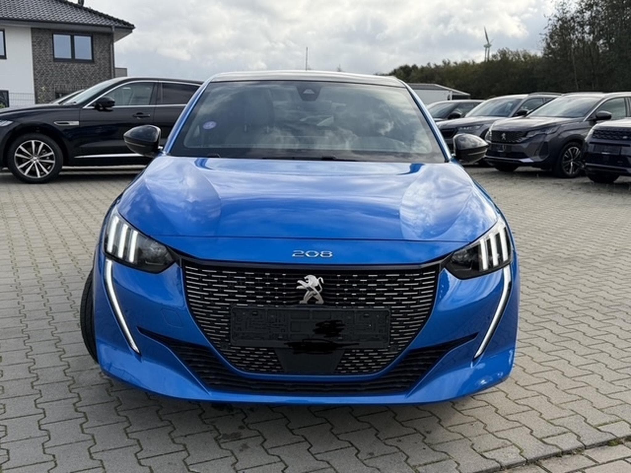 Peugeot 208 1,2 GT_LINE AUTOMATIQUE 130 PS Limited edition (2021) - Photo 5