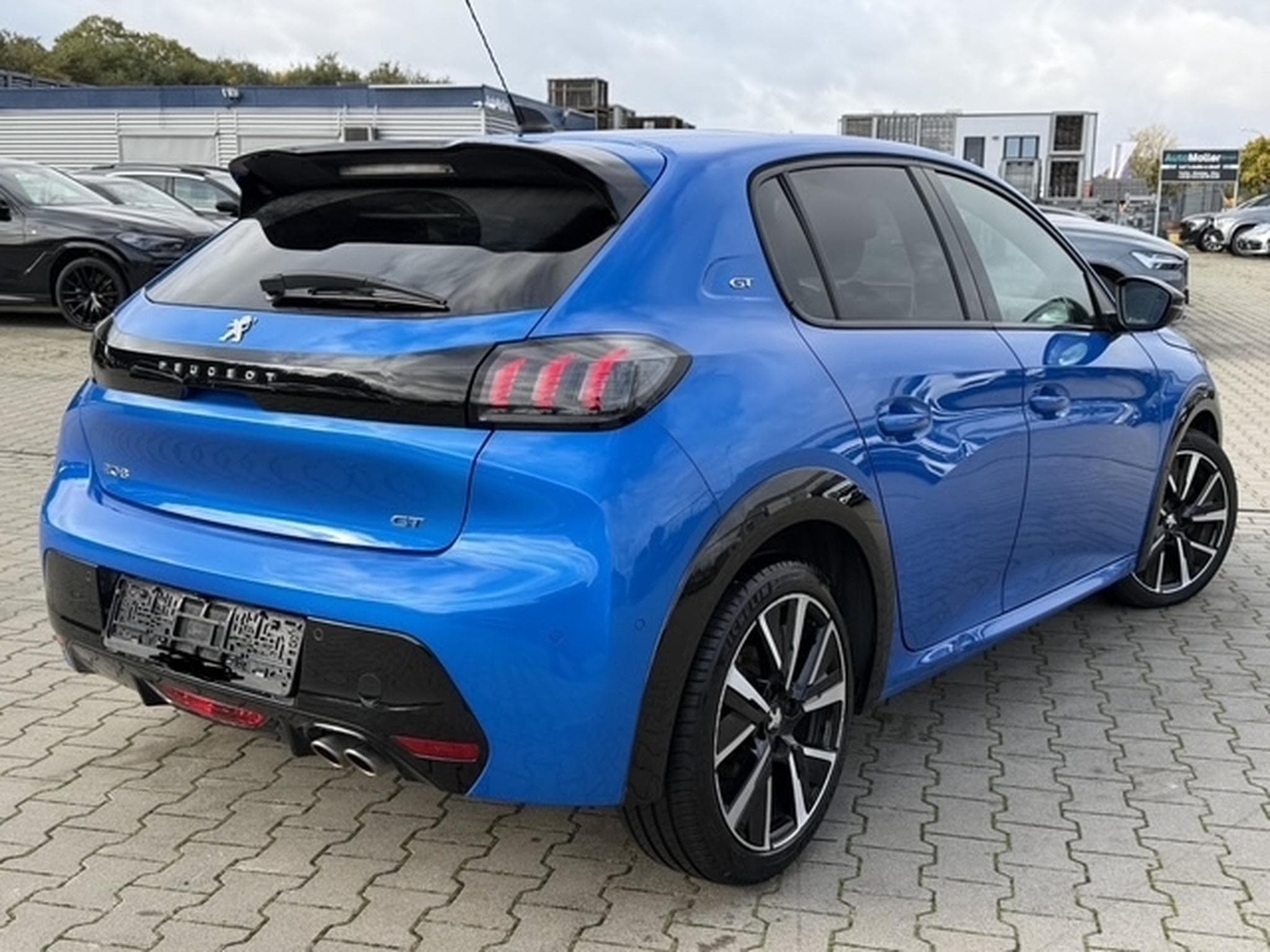 Peugeot 208 1,2 GT_LINE AUTOMATIQUE 130 PS Limited edition (2021) - Photo 3
