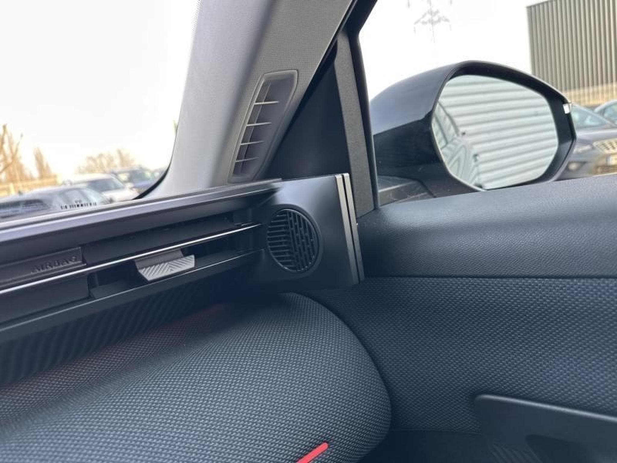Citroën C5 Aircross C5 Aircross 1.2 Hybride 145ch MAX boite automatique (2025) - Photo 44