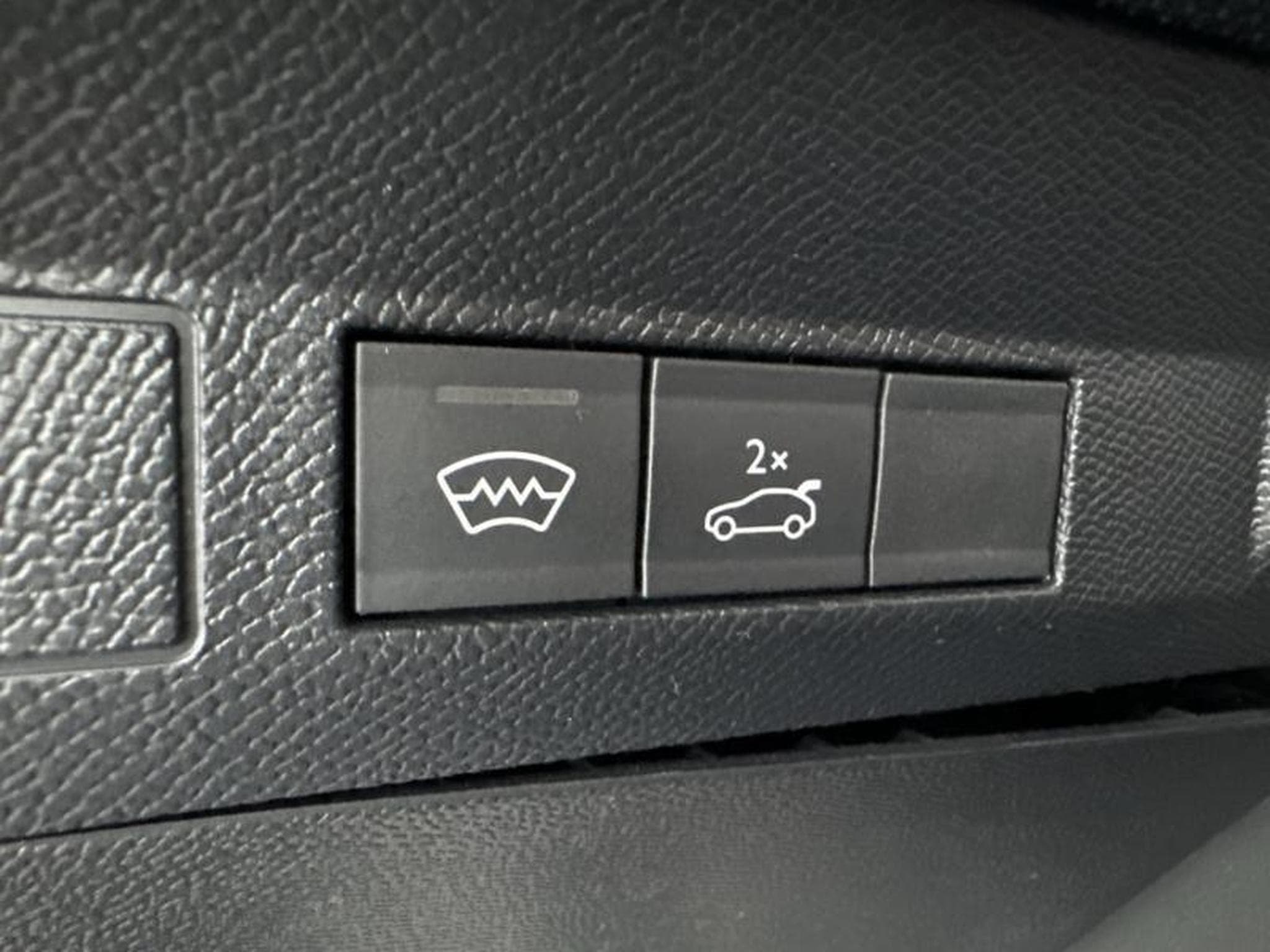 Citroën C5 Aircross C5 Aircross 1.2 Hybride 145ch MAX boite automatique (2025) - Photo 24