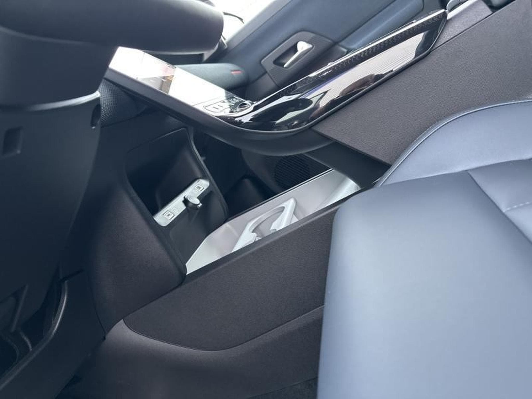Citroën C5 Aircross C5 Aircross 1.2 Hybride 145ch MAX boite automatique (2025) - Photo 39