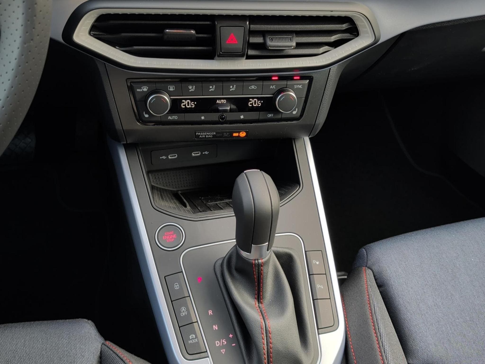 Seat Arona FR (2026) - Photo 12