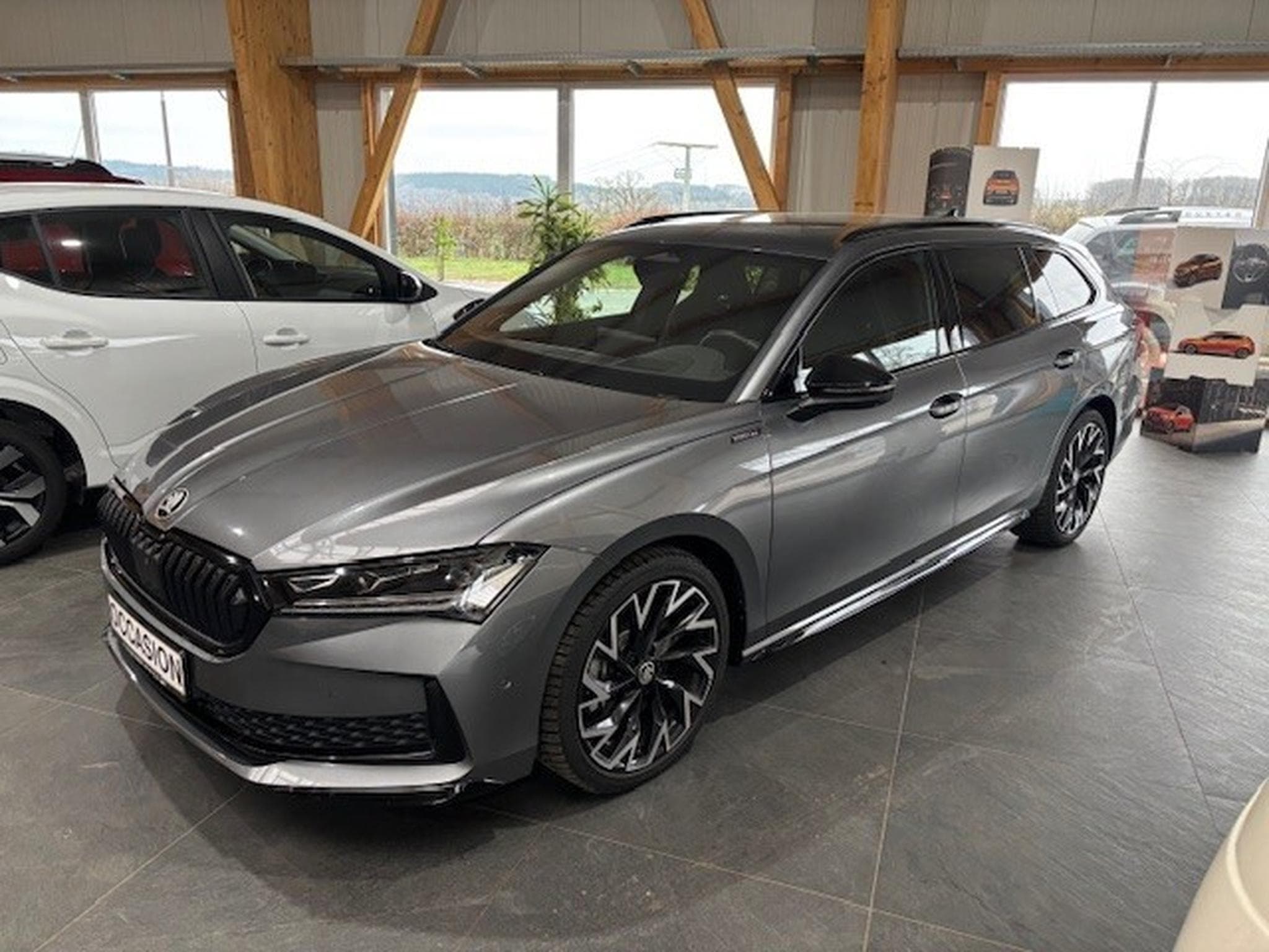 Skoda Superb Combi Sportline 2.0 TDI (2025) - Photo 1