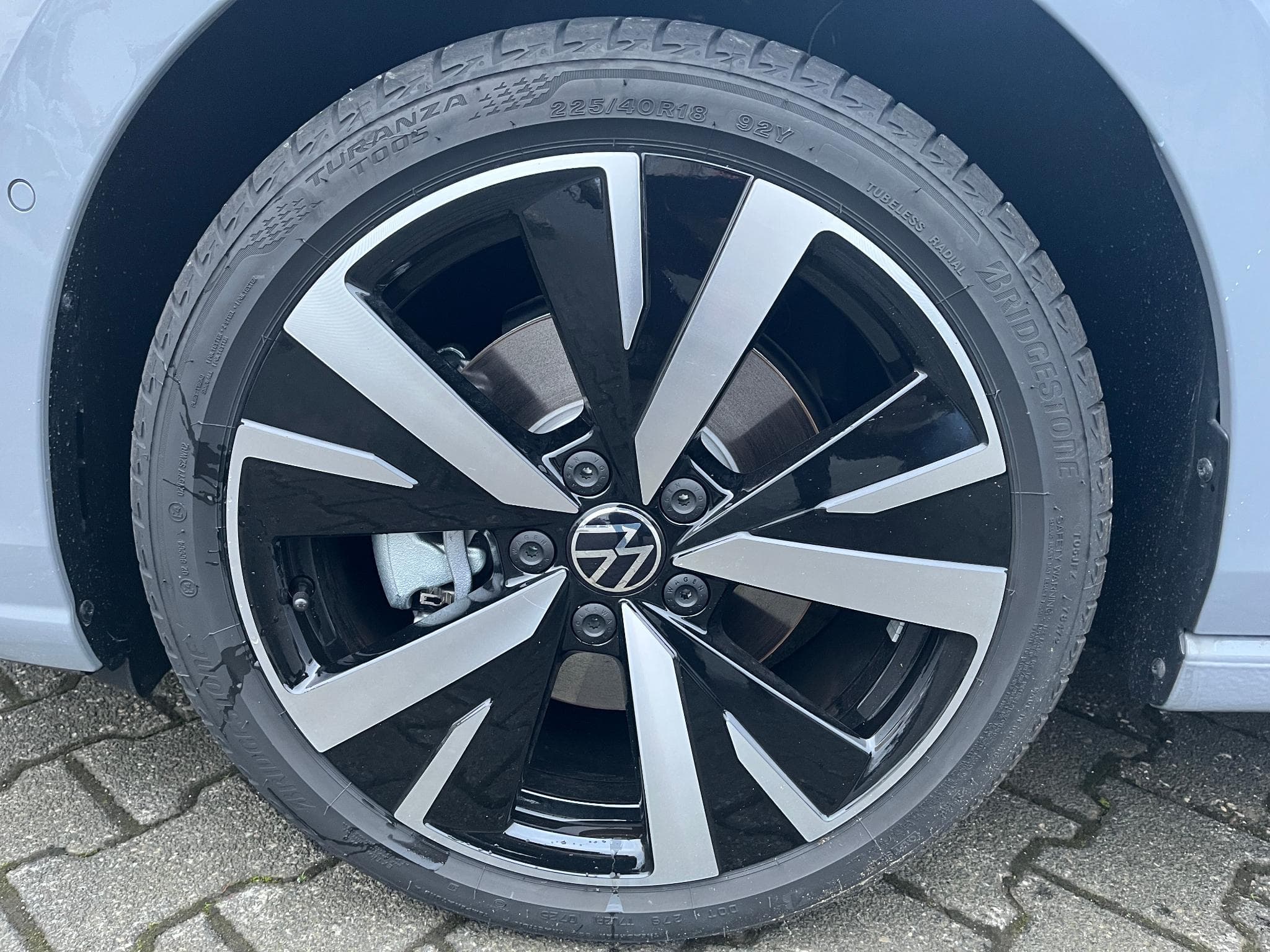 VW Golf GOLF LIMITED 1.5 TSI eHybrid DS6+ Toit Ouvrant (2026) - Photo 9