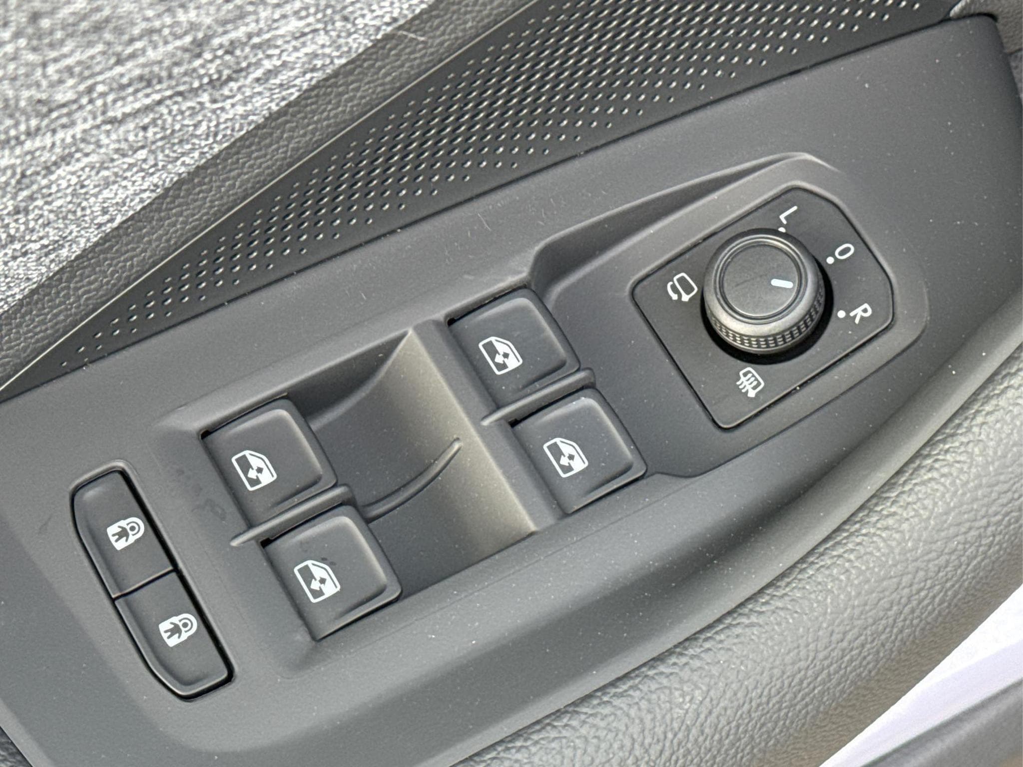 Skoda Superb Selection (2026) - Photo 19