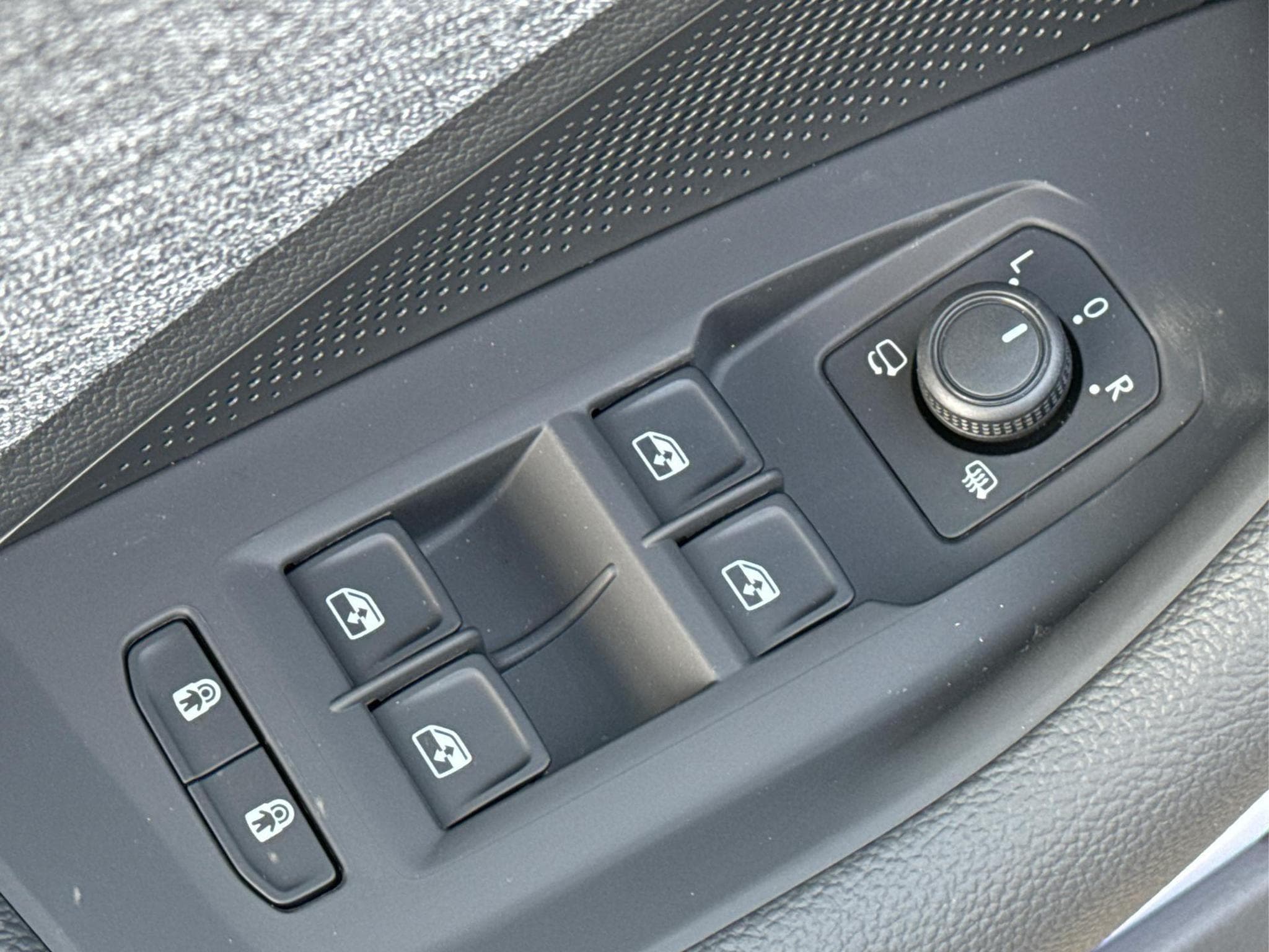 Skoda Superb Selection (2026) - Photo 19