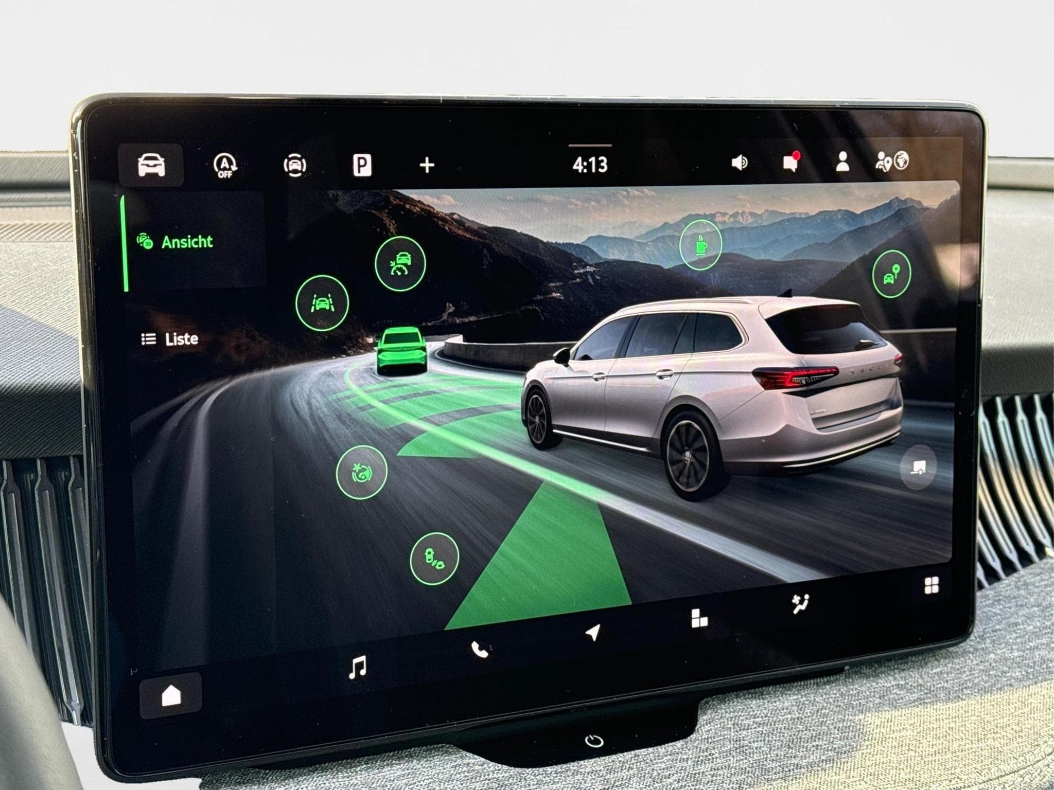 Skoda Superb Selection (2026) - Photo 23