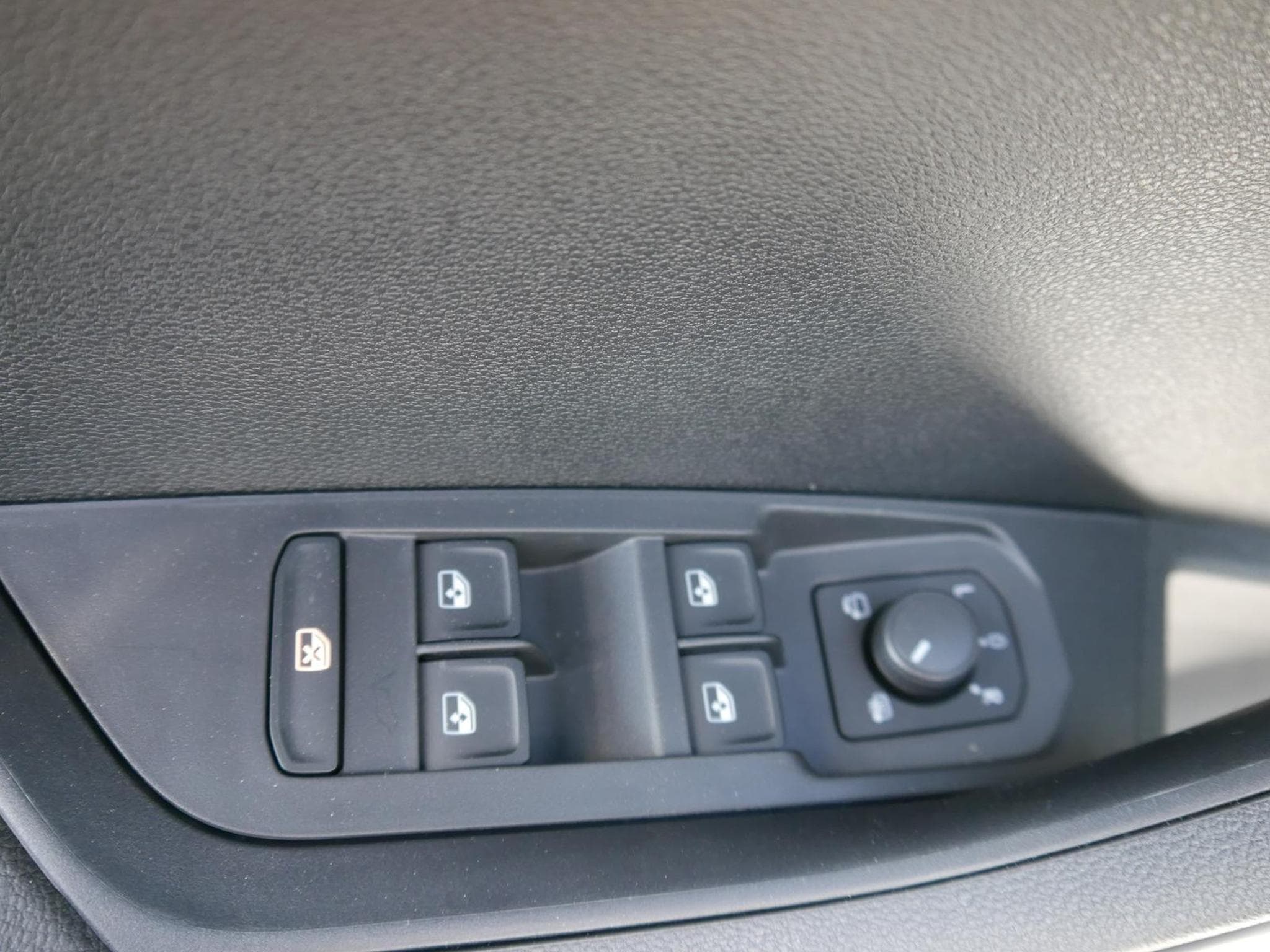 Skoda Karoq Selection (2026) - Photo 9