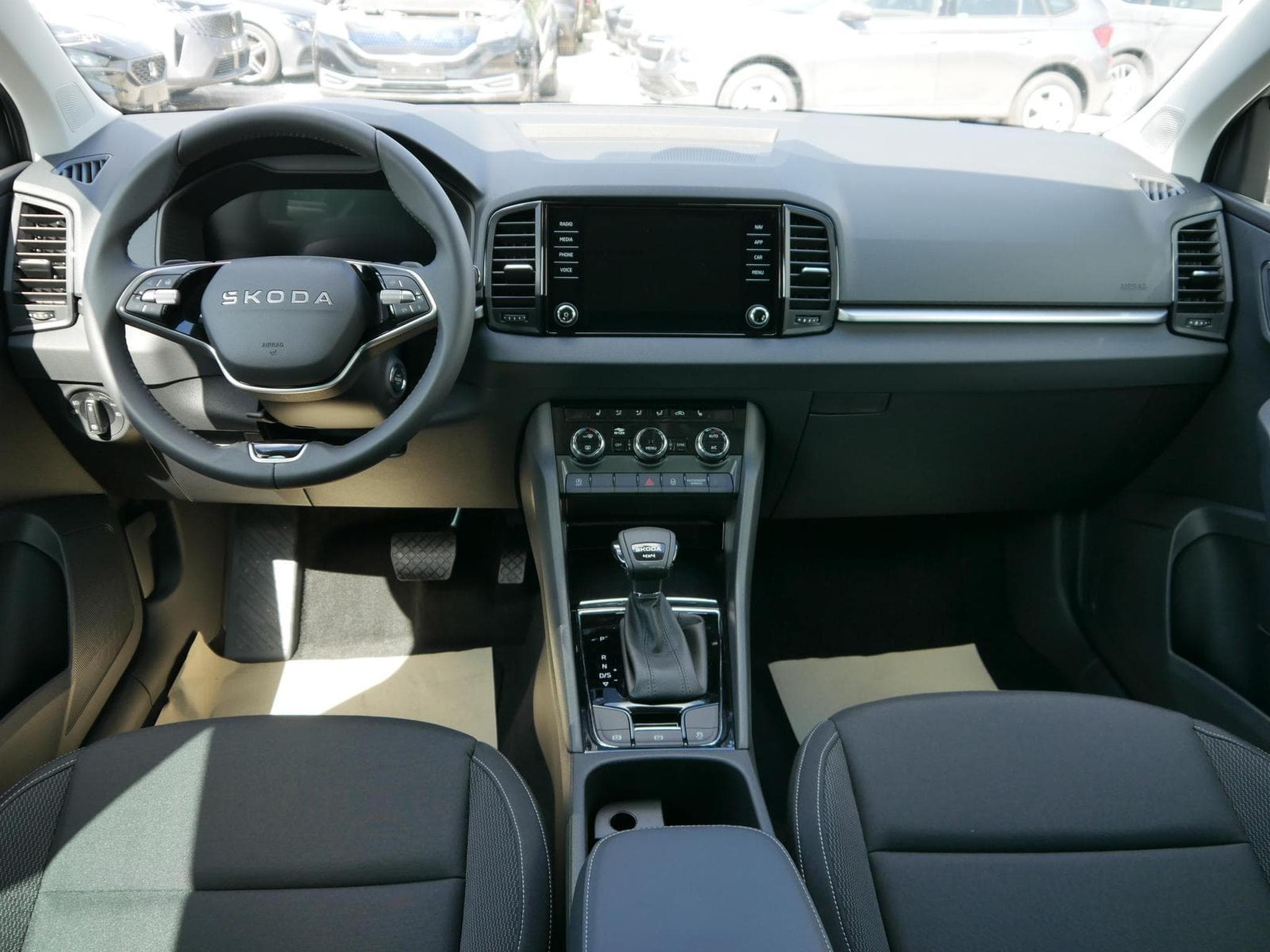 Skoda Karoq Selection (2026) - Photo 10