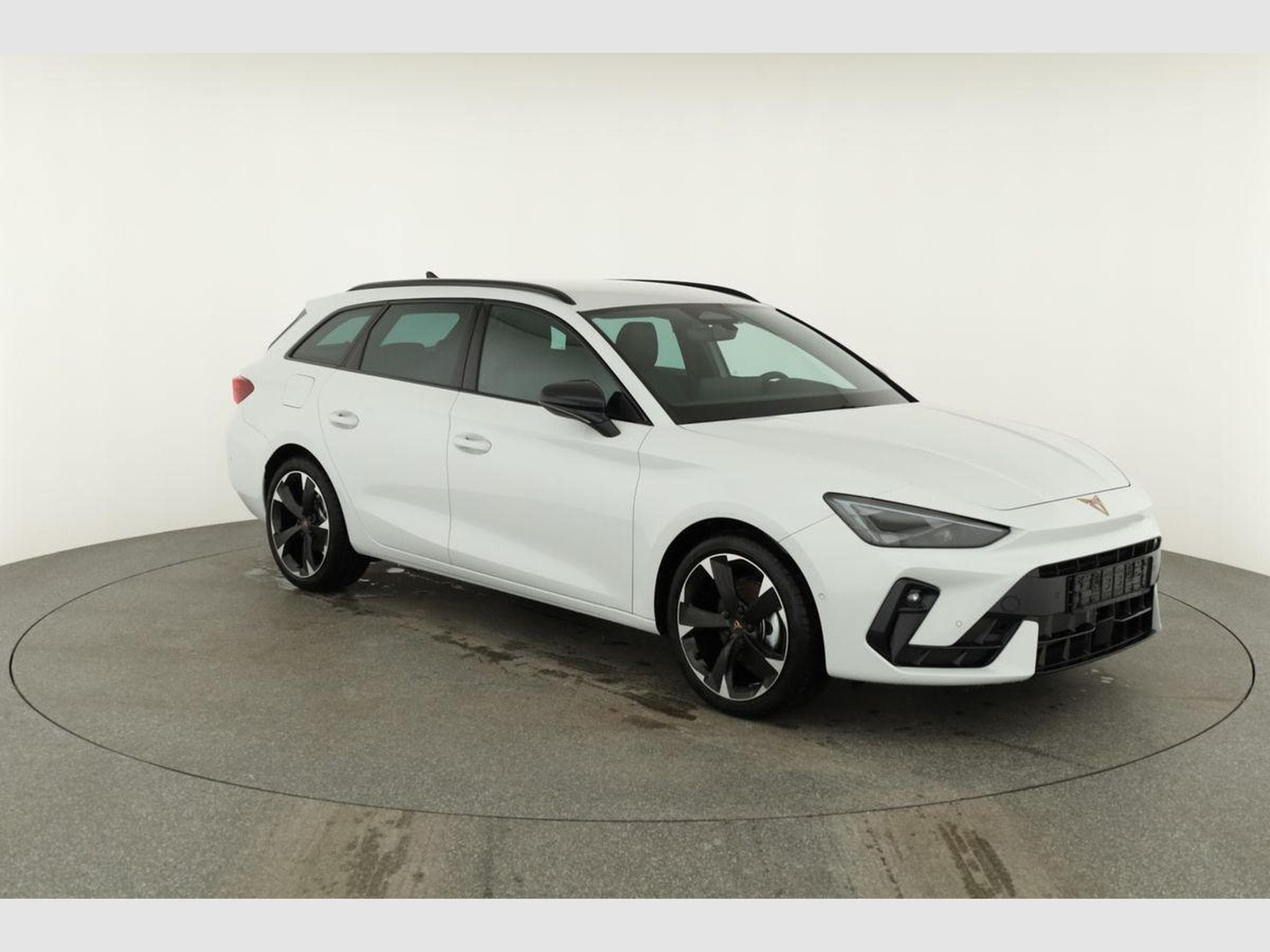 Cupra Leon 1.5 eTSI 110 kW (2026) - Photo 22