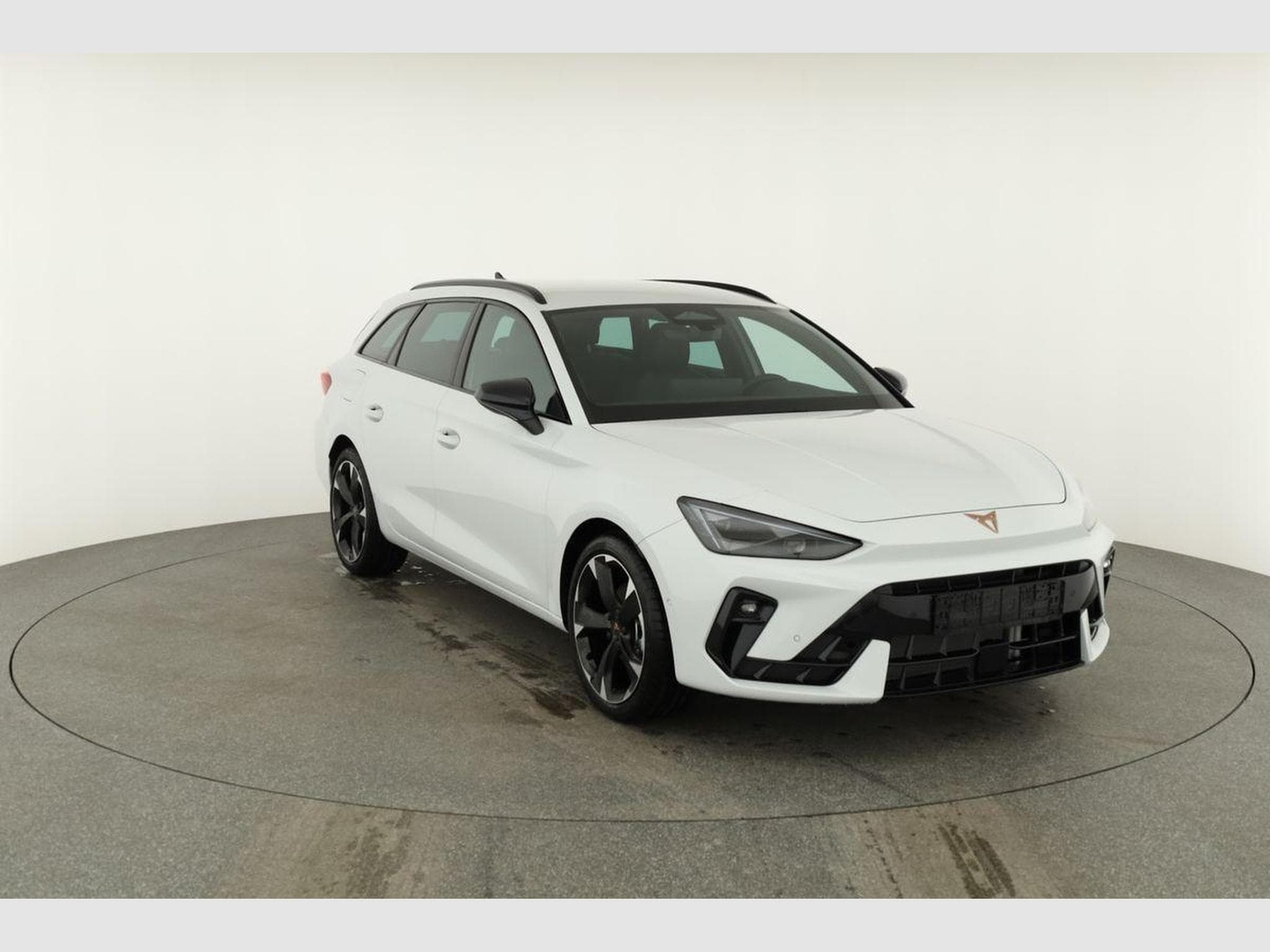 Cupra Leon 1.5 eTSI 110 kW (2026) - Photo 23