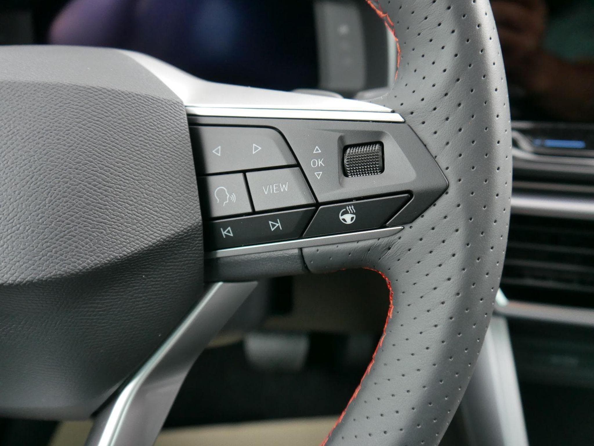 Seat Leon FR 2.0 TDI (2025) - Photo 13