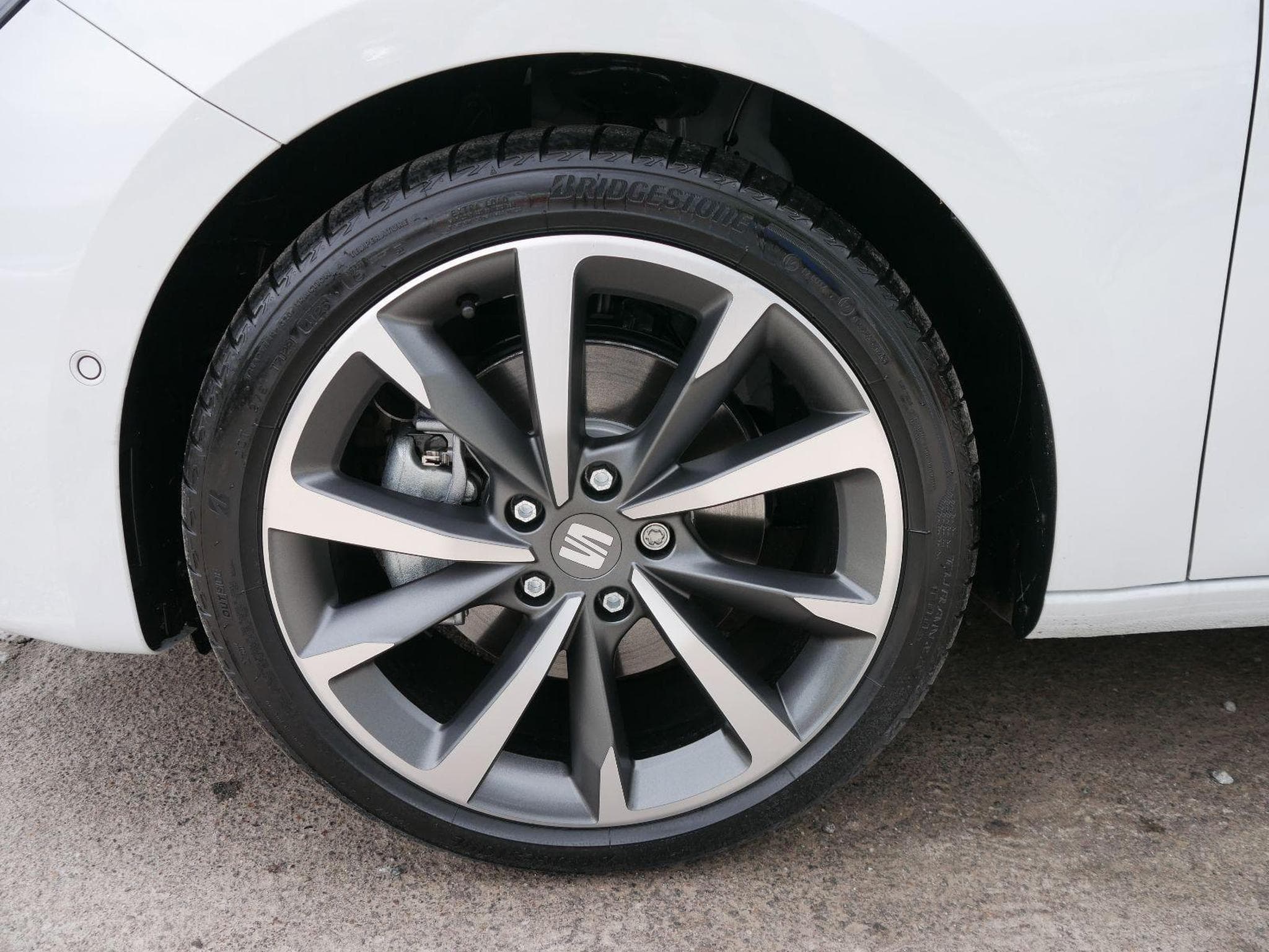 Seat Leon FR 2.0 TDI (2025) - Photo 3