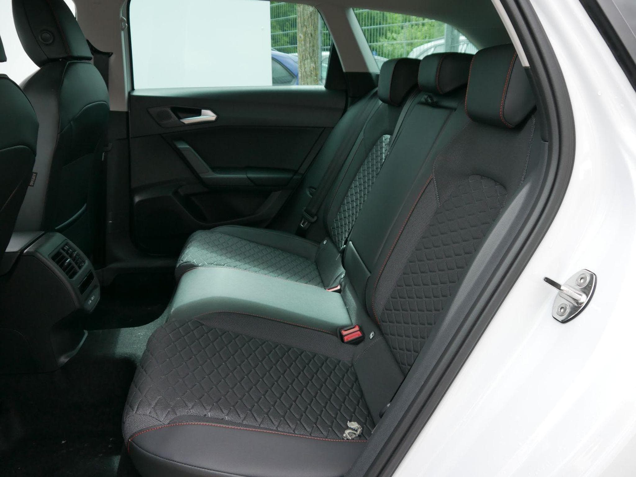 Seat Leon FR 2.0 TDI (2025) - Photo 7