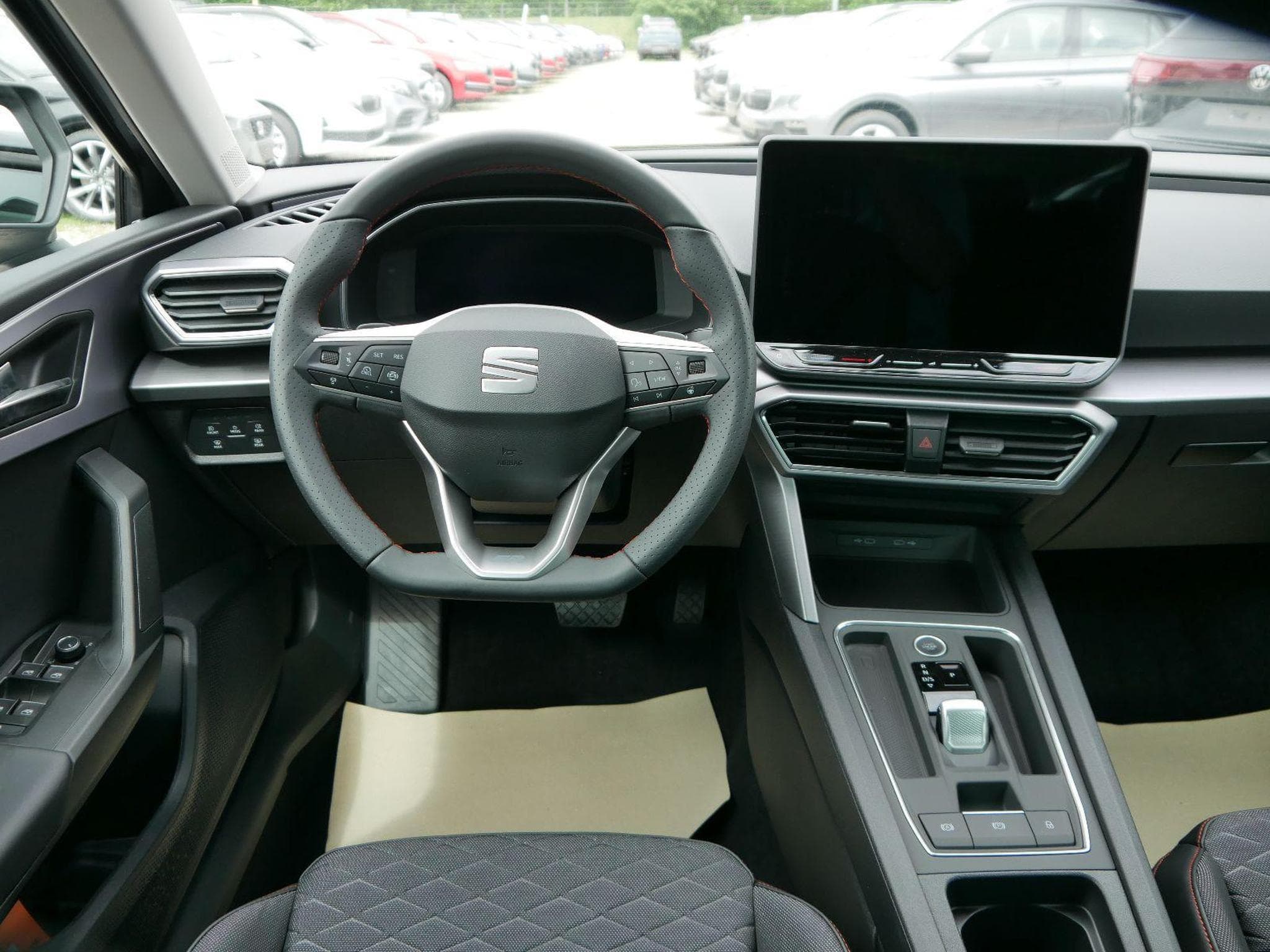 Seat Leon FR 2.0 TDI (2025) - Photo 12