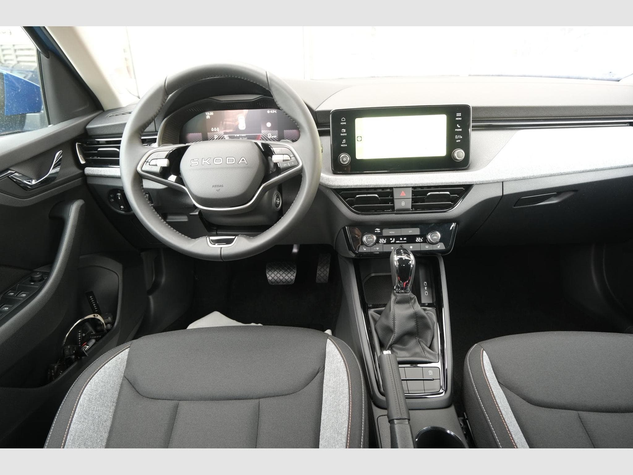 Skoda Kamiq 1.0 TSI DSG (2025) - Photo 11