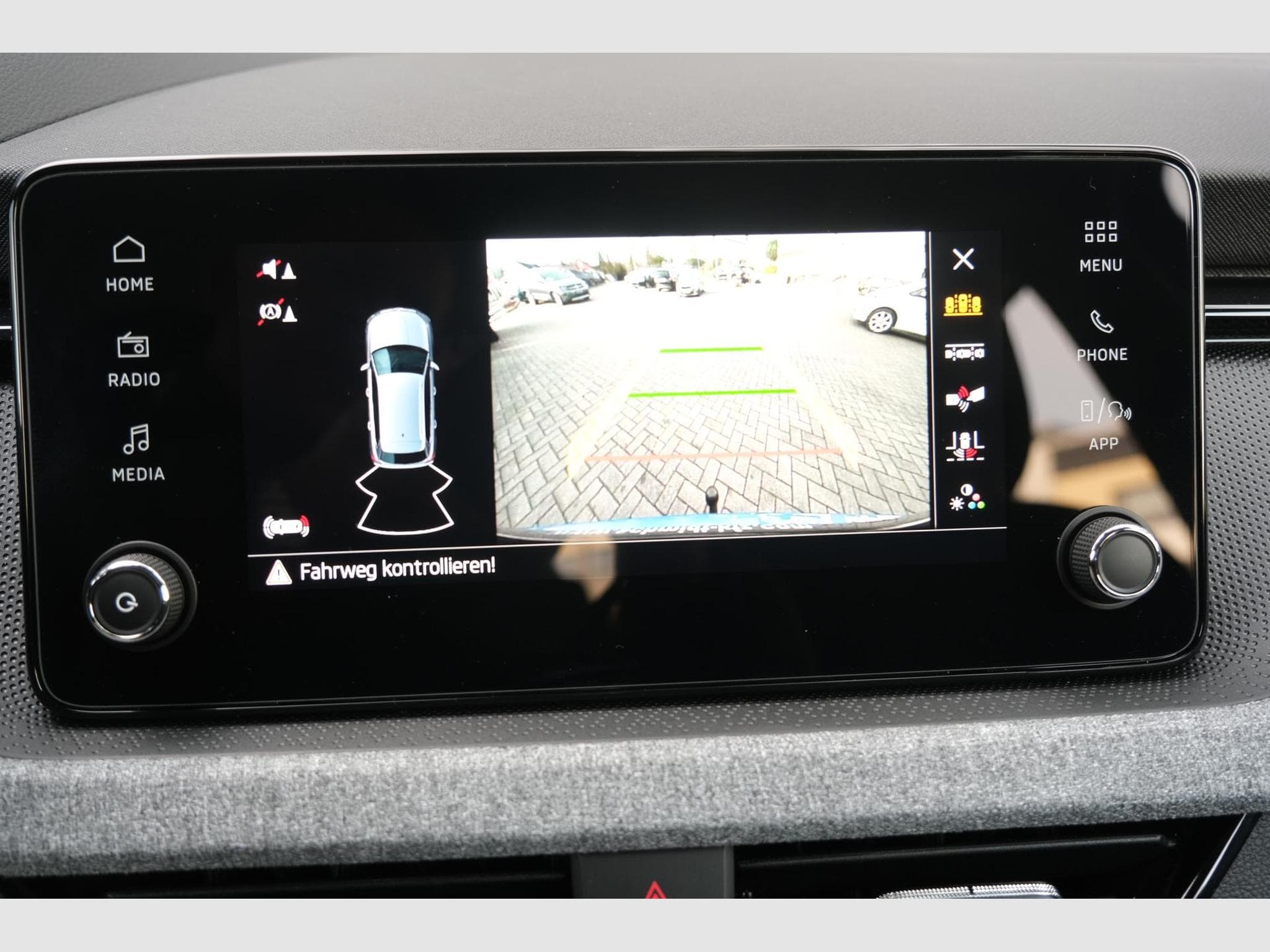 Skoda Kamiq 1.0 TSI DSG (2025) - Photo 15