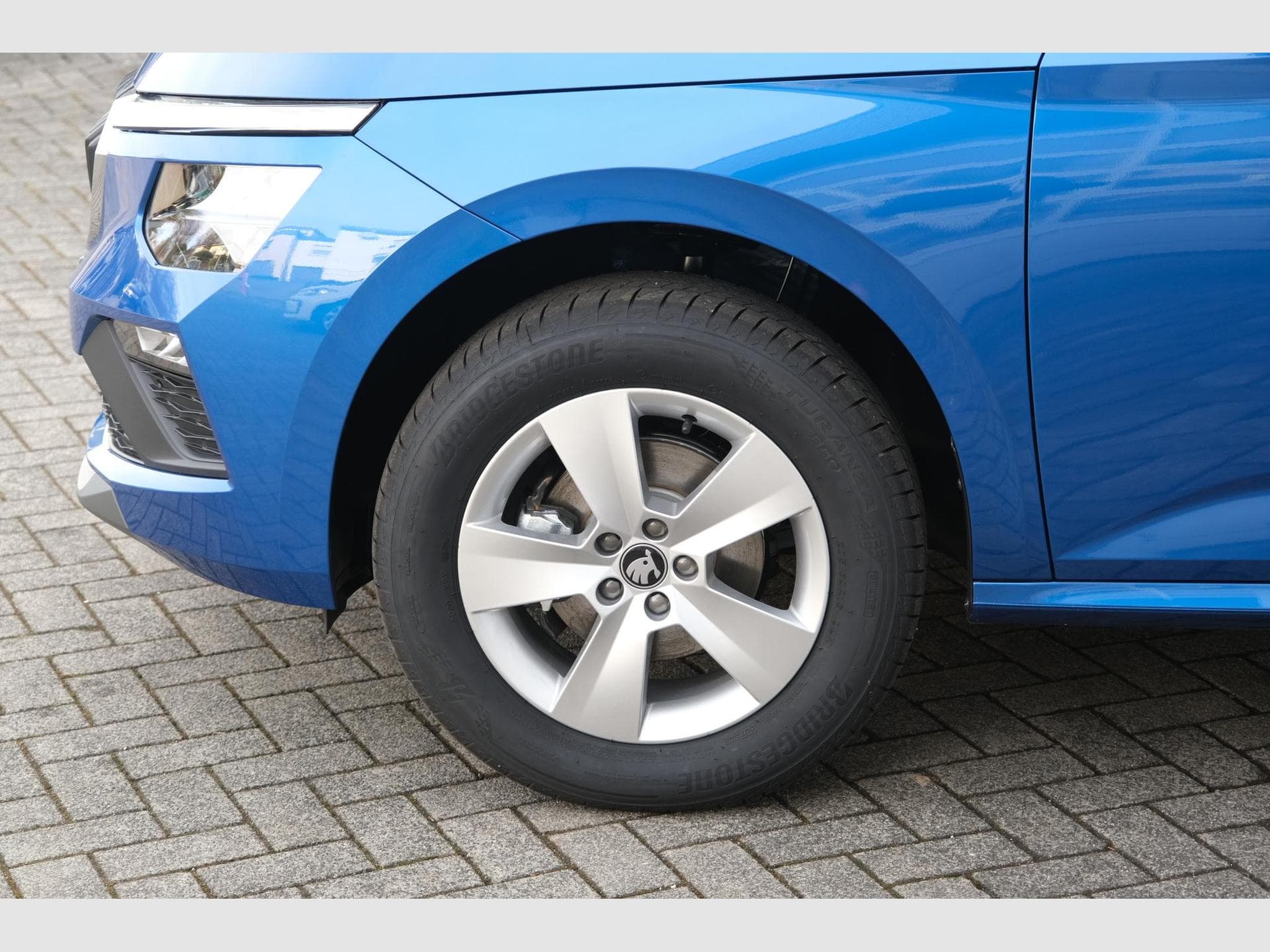 Skoda Kamiq 1.0 TSI DSG (2025) - Photo 18