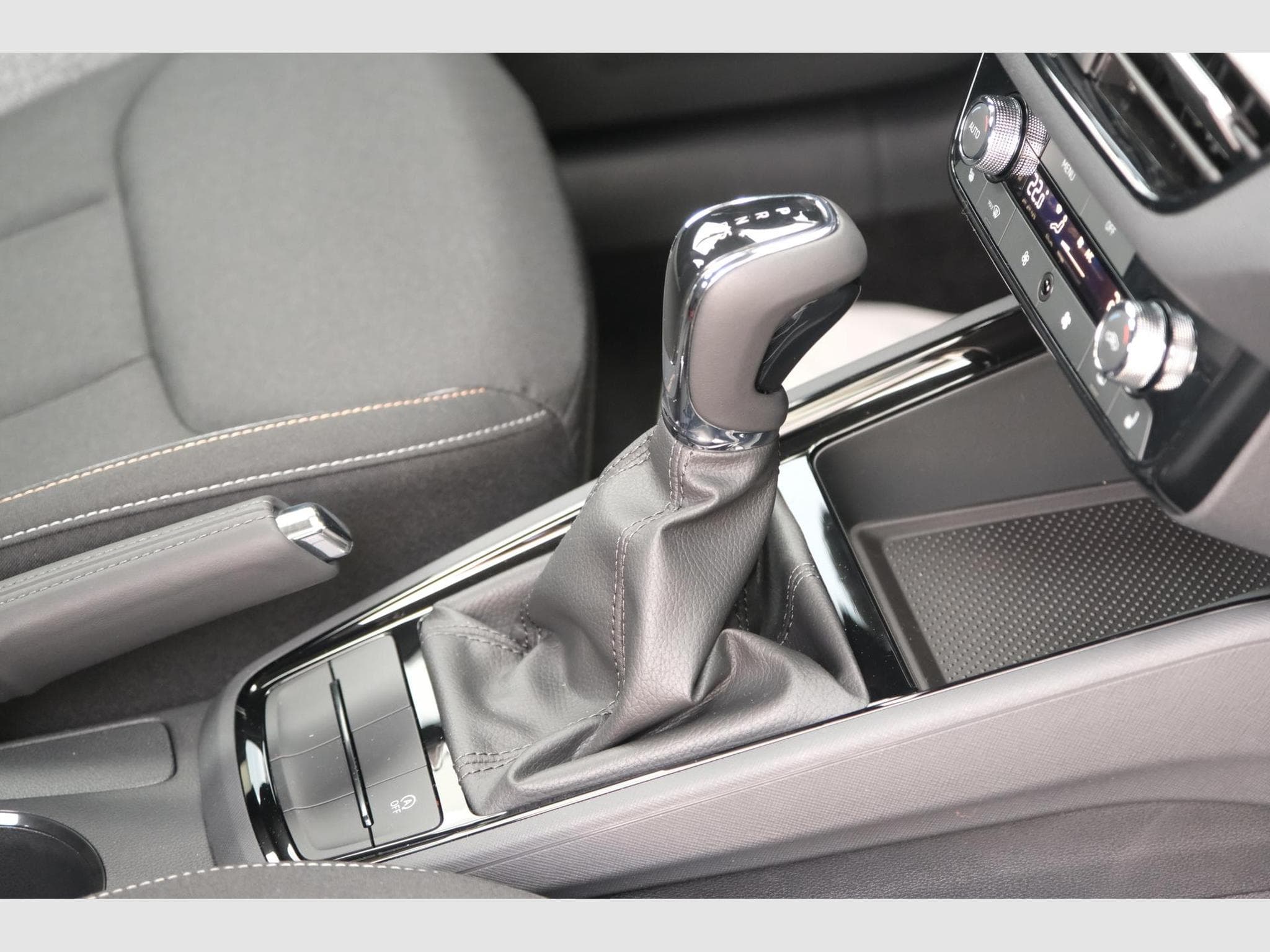 Skoda Kamiq 1.0 TSI DSG (2025) - Photo 22