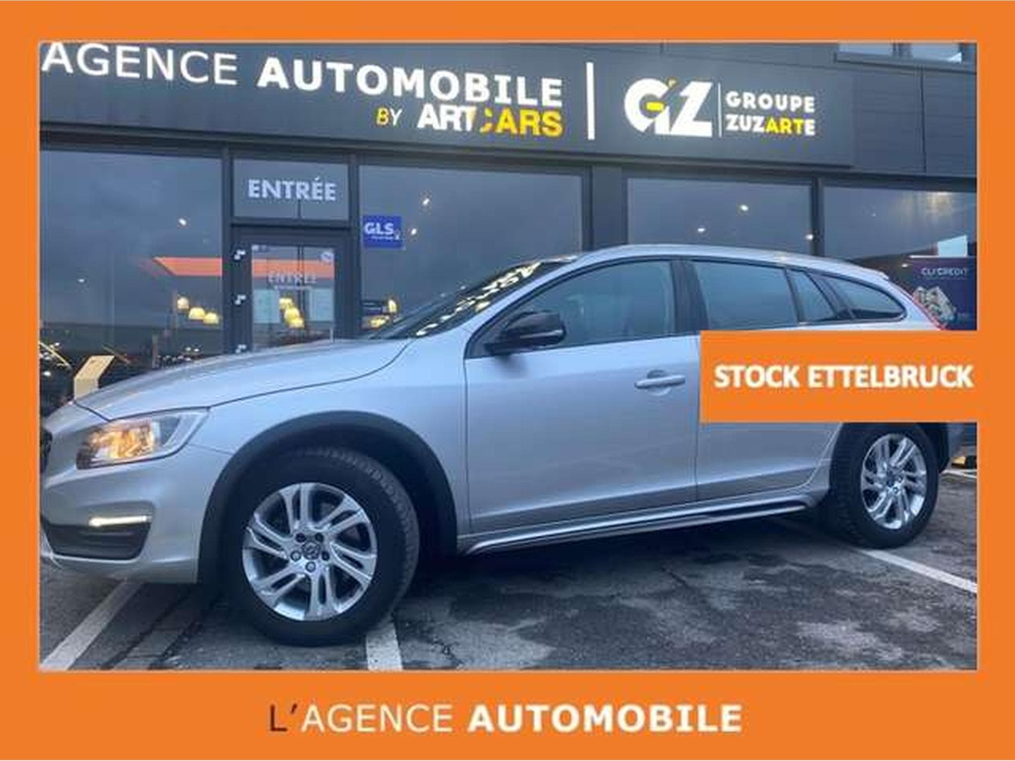 Volvo V60 vente privé (2018) - Photo 2