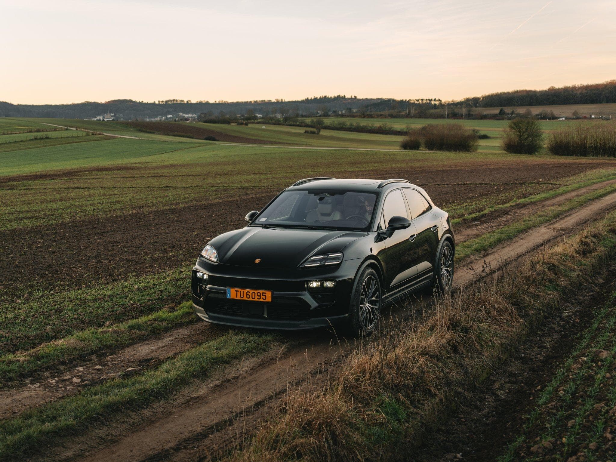 Porsche Macan Macan 4 (2025) - Photo 1