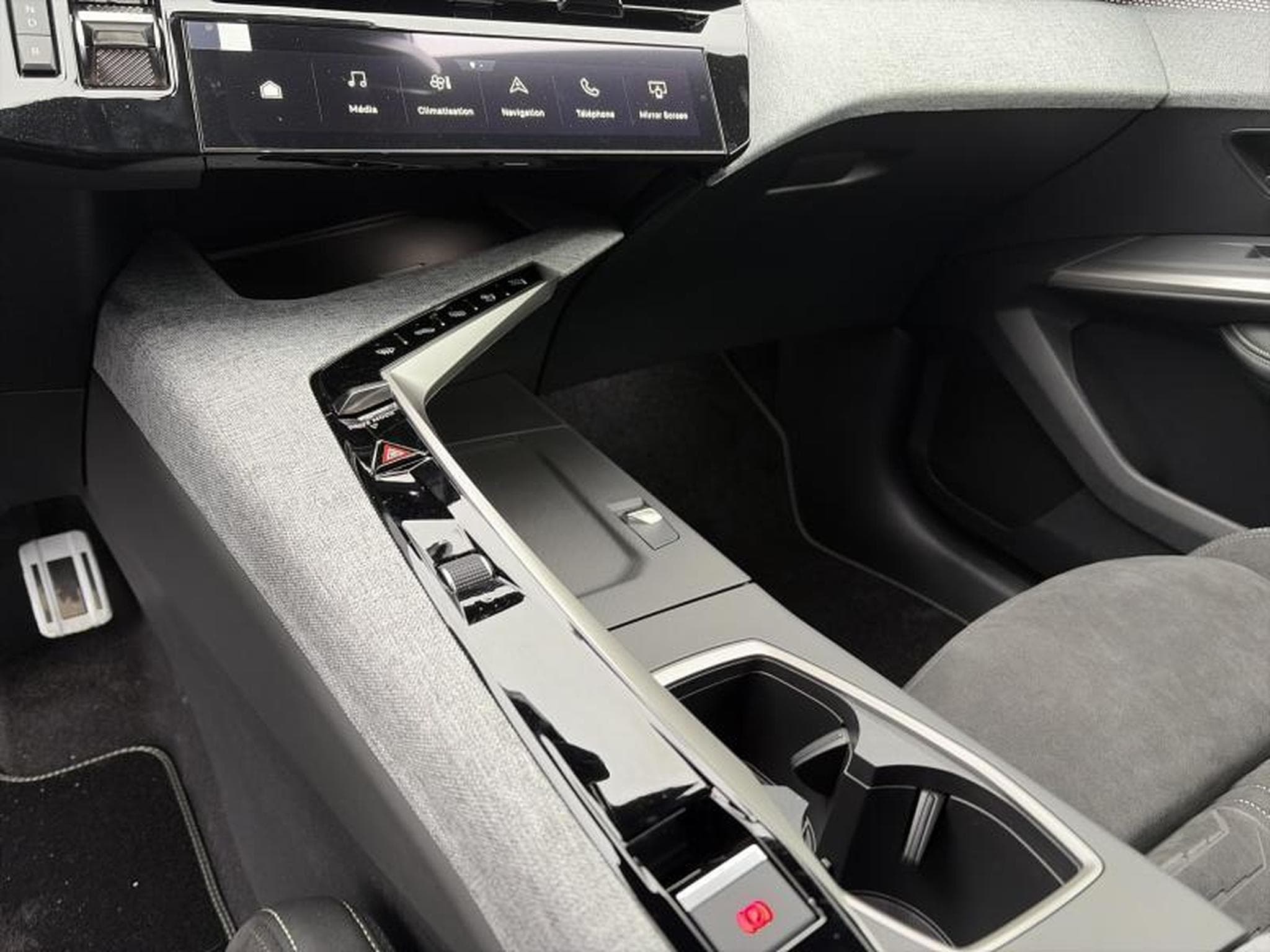Peugeot 3008 III & e- (2026) - Photo 19