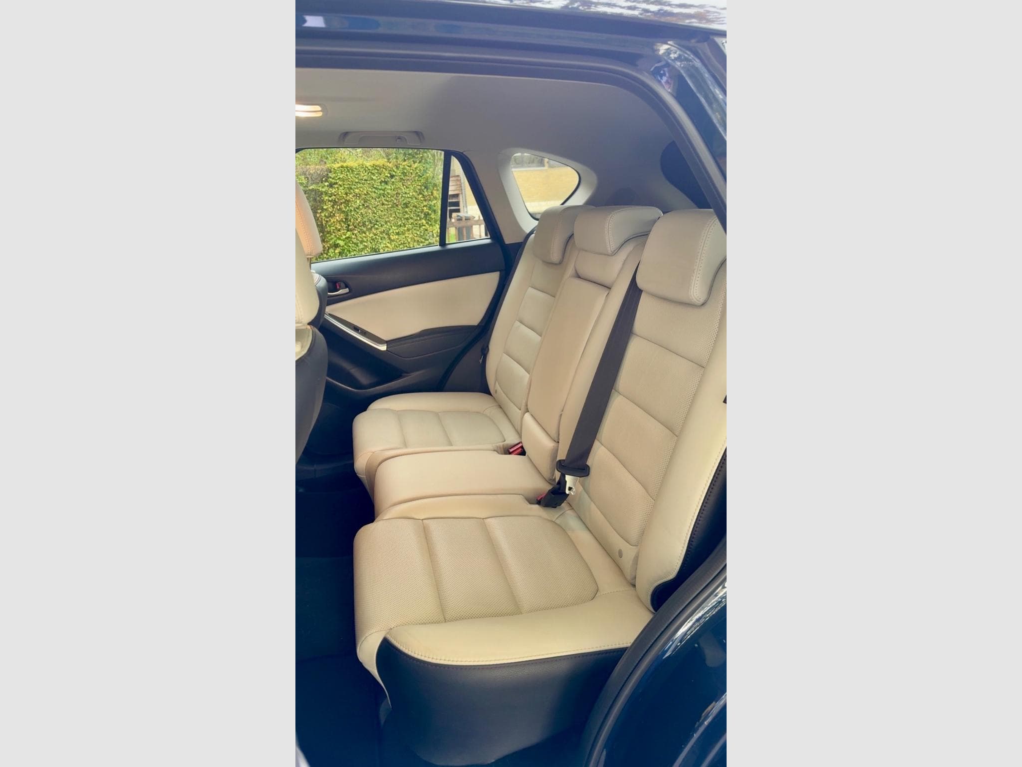 Mazda CX-5 2,2 AWD (2015) - Photo 10