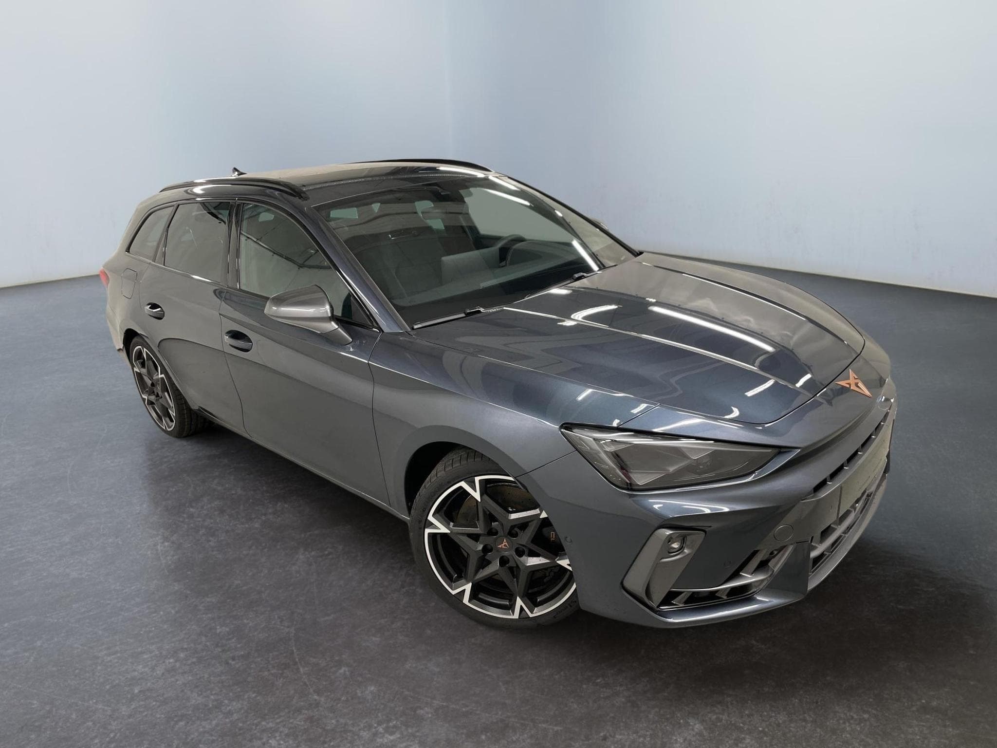 Cupra Leon VZ (2025) - Photo 1