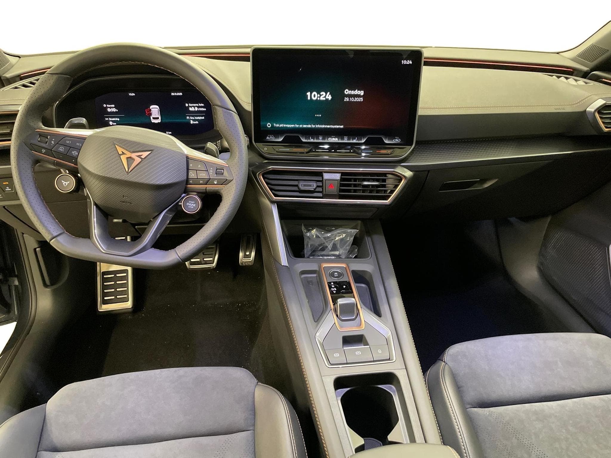 Cupra Leon VZ (2025) - Photo 12