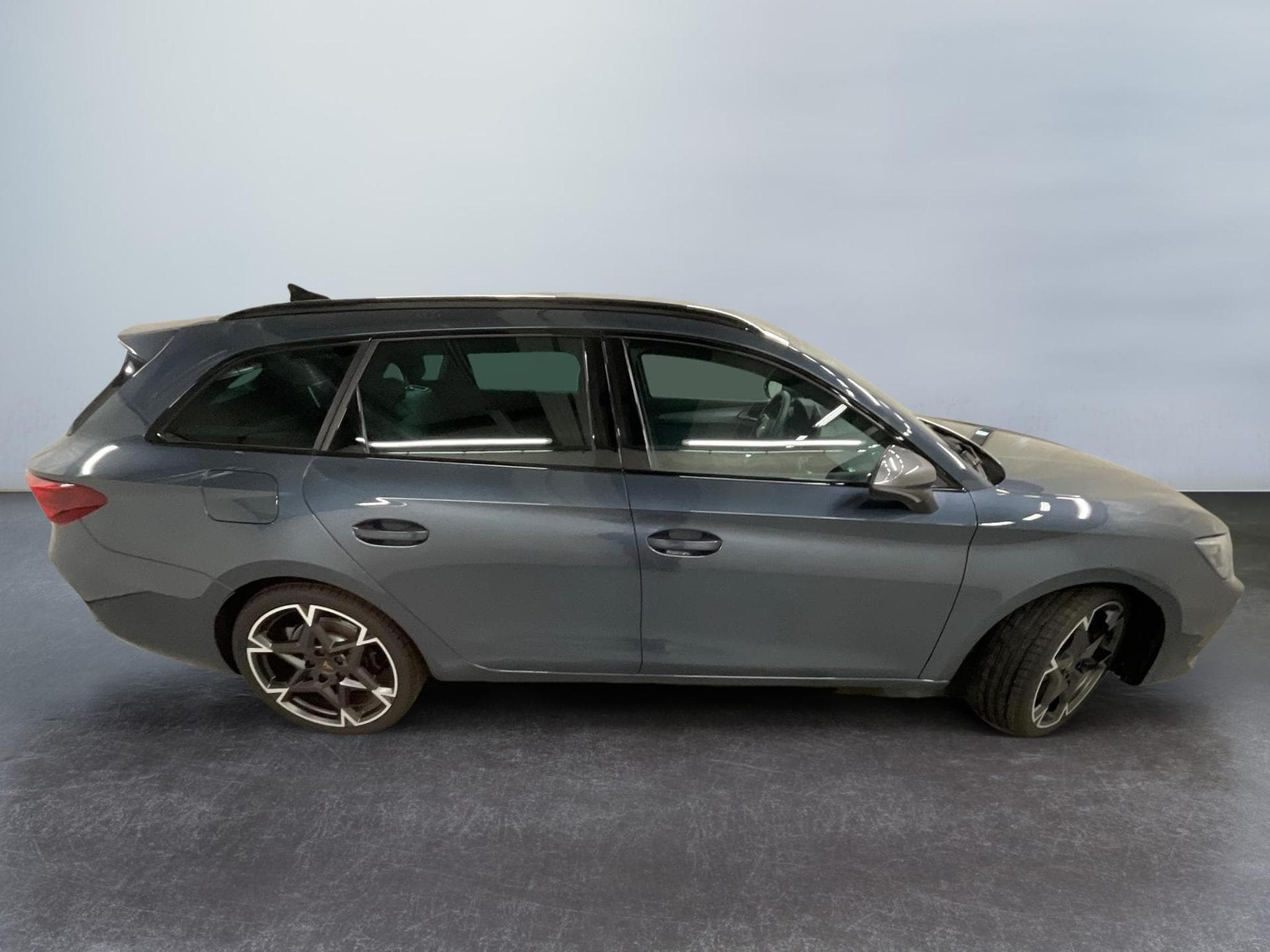 Cupra Leon VZ (2025) - Photo 8