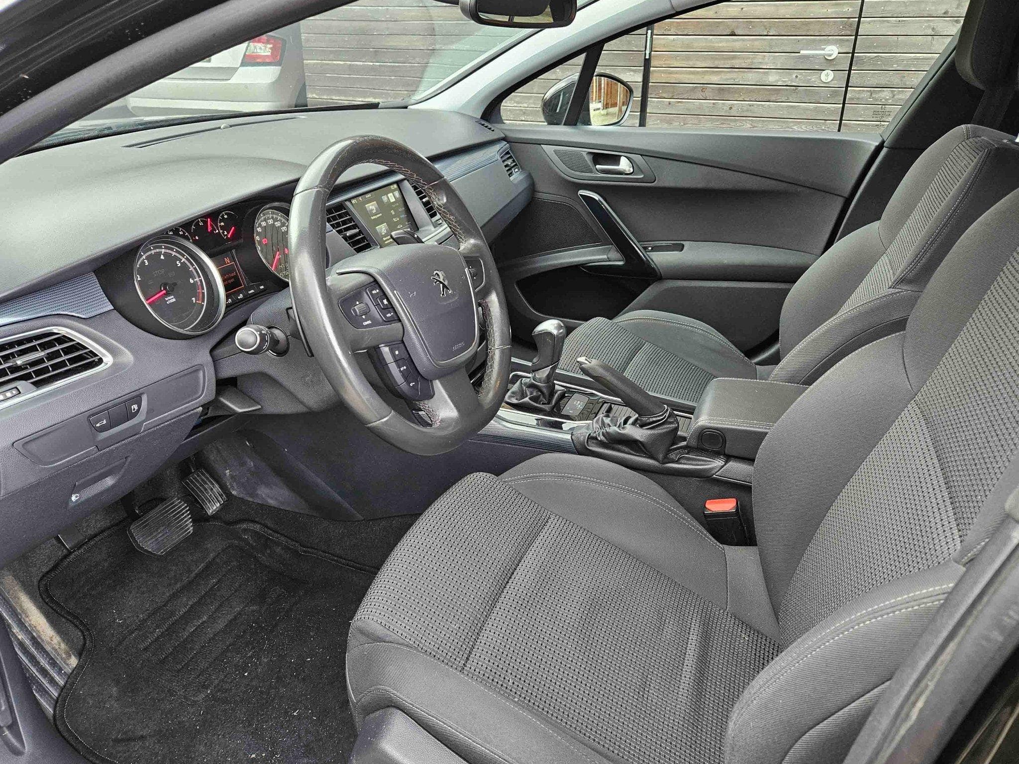 Peugeot 508 Peugeot 508 (2015) – 1.6 THP 165 EAT6 (2015) - Photo 10