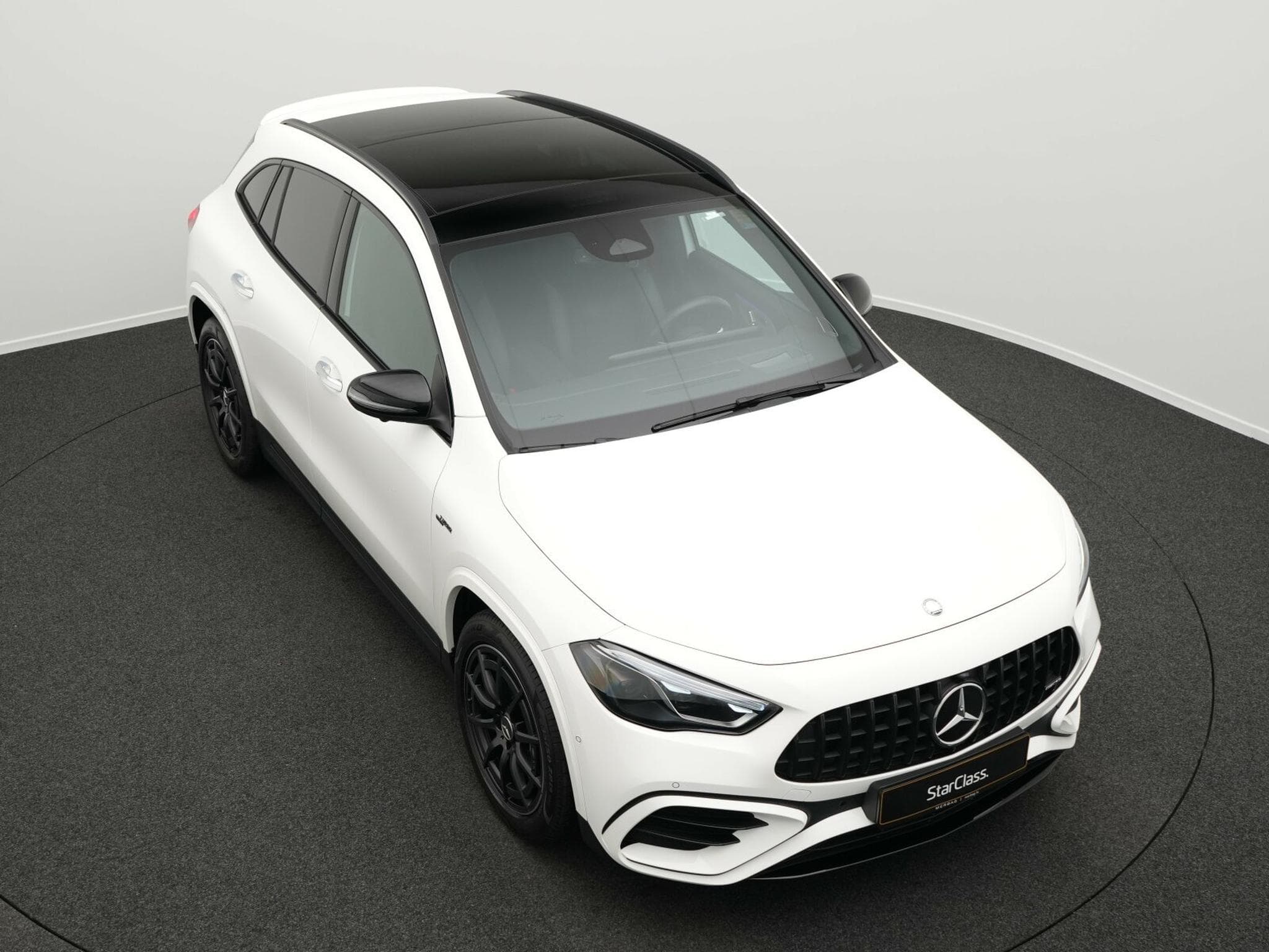 Mercedes GLA 35 AMG 4MATIC Multi+Pano+360°+Night+Burm (2024) - Photo 10