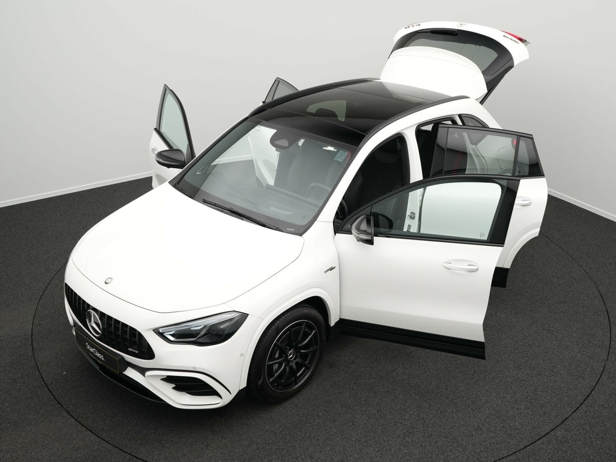 Mercedes GLA 35 AMG 4MATIC Multi+Pano+360°+Night+Burm (2024) - Photo 12