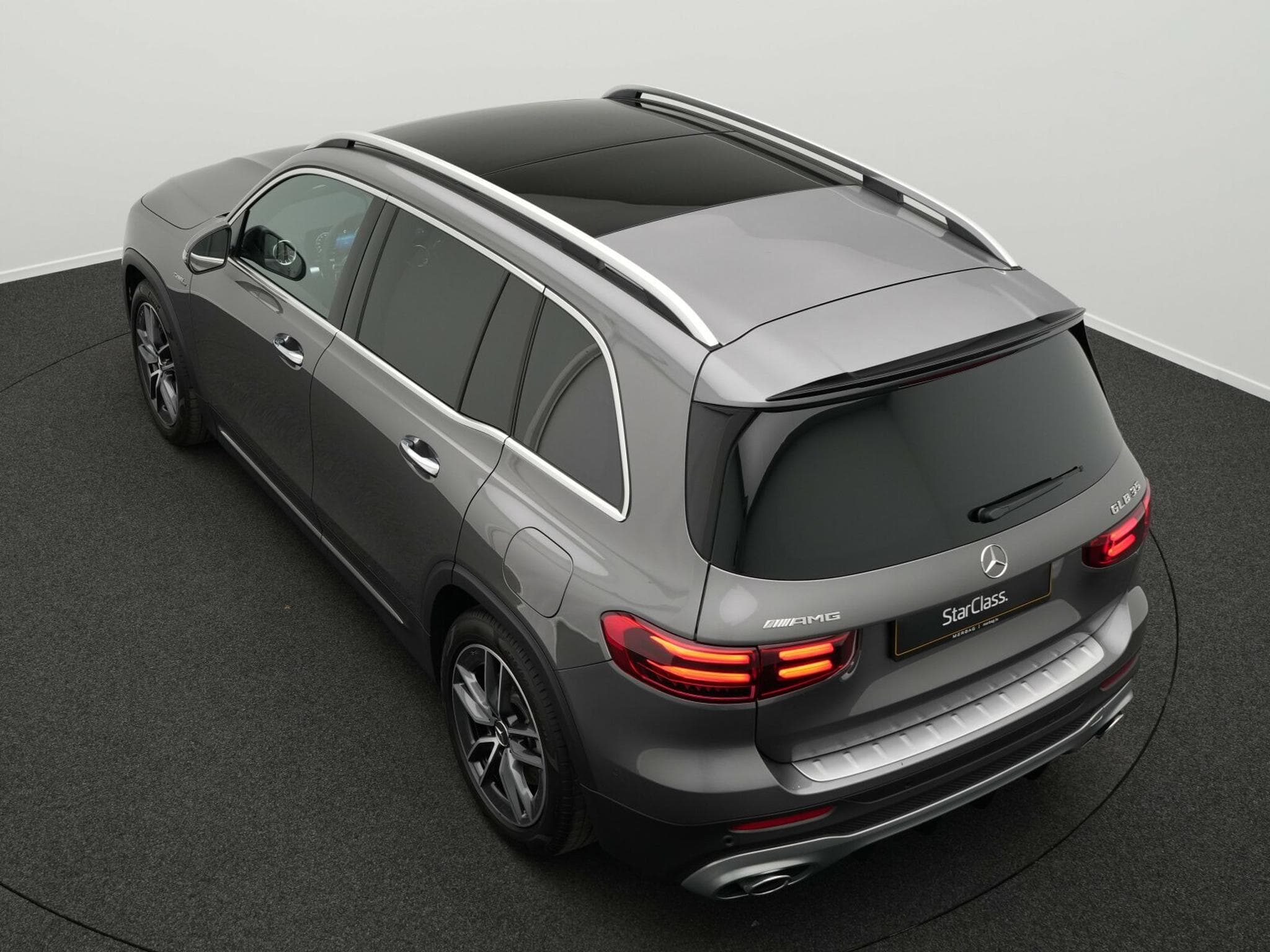 Mercedes GLB 35 AMG 4MATIC Multi+Pano+Totw+Keyless (2025) - Photo 11