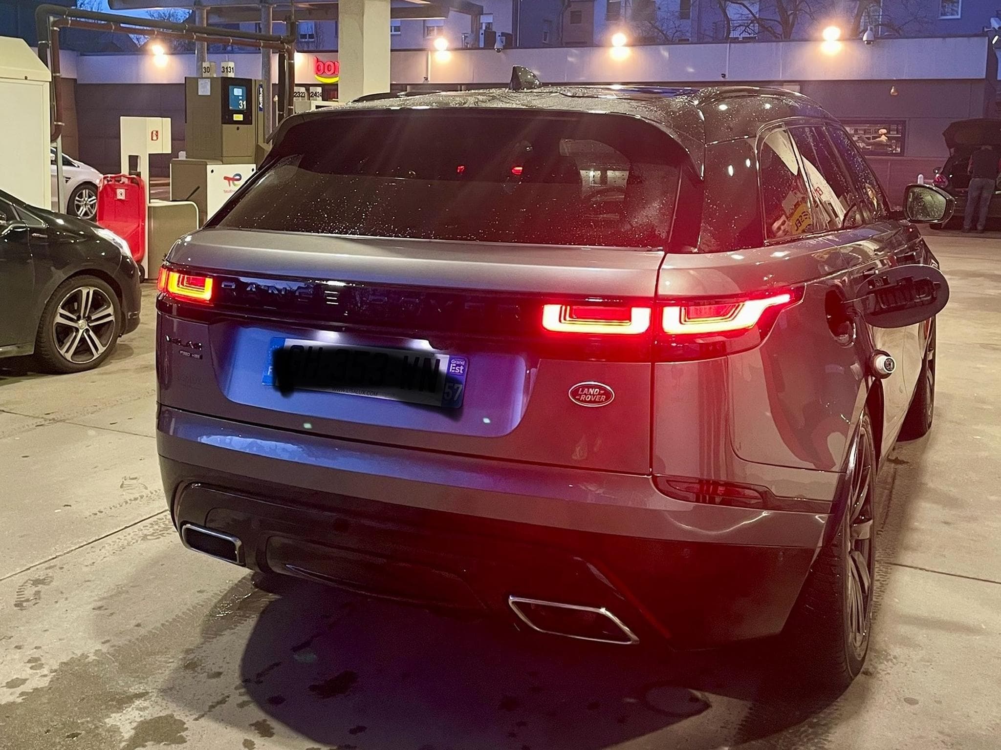 Land-Rover Range Rover Velar Dynamic HSE (2018) - Photo 3