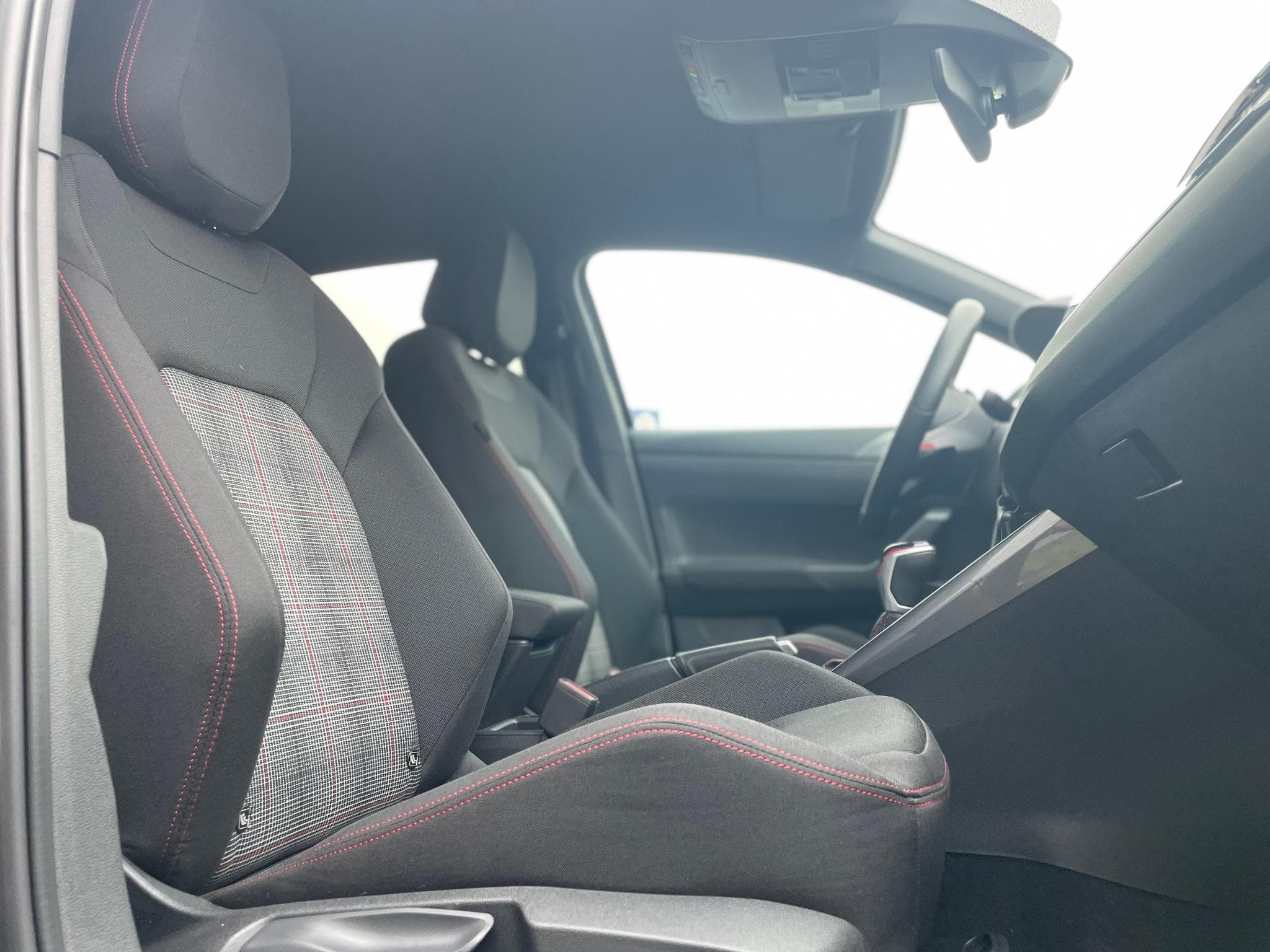 VW Polo 2.0 TSI DSG (2024) - Photo 4